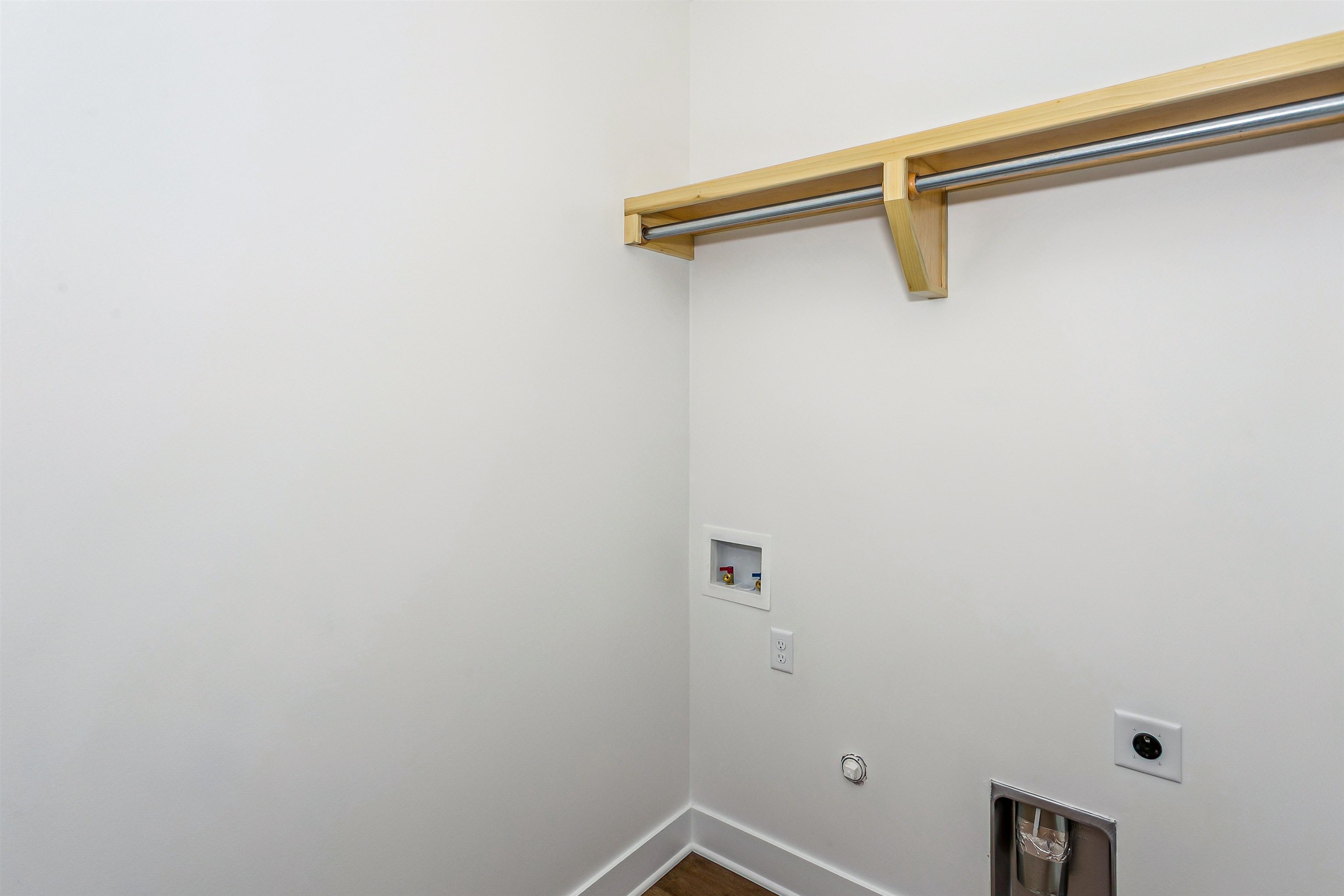 319 W Boxthorn Andover KS 67002