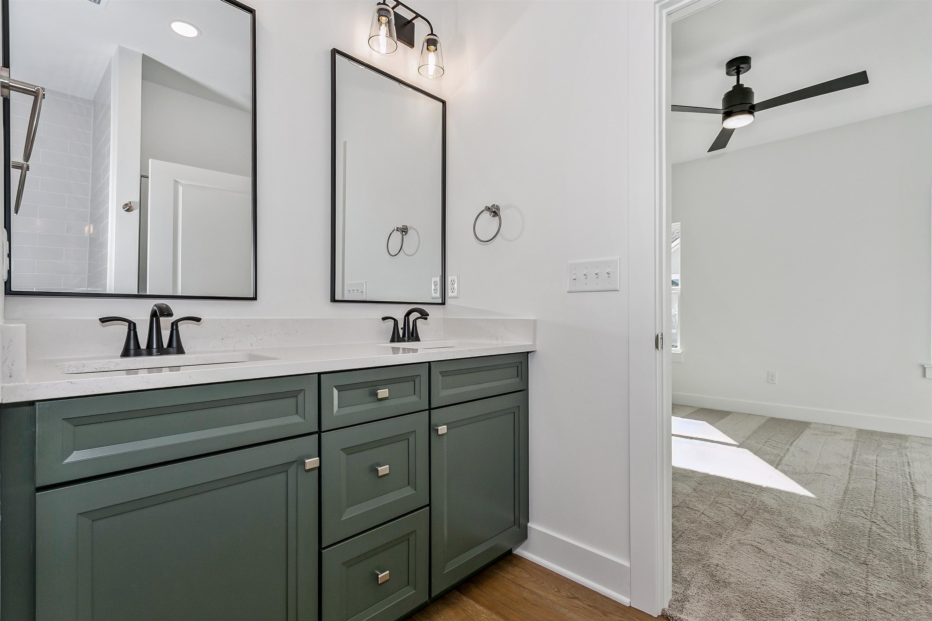 319 W Boxthorn Andover KS 67002