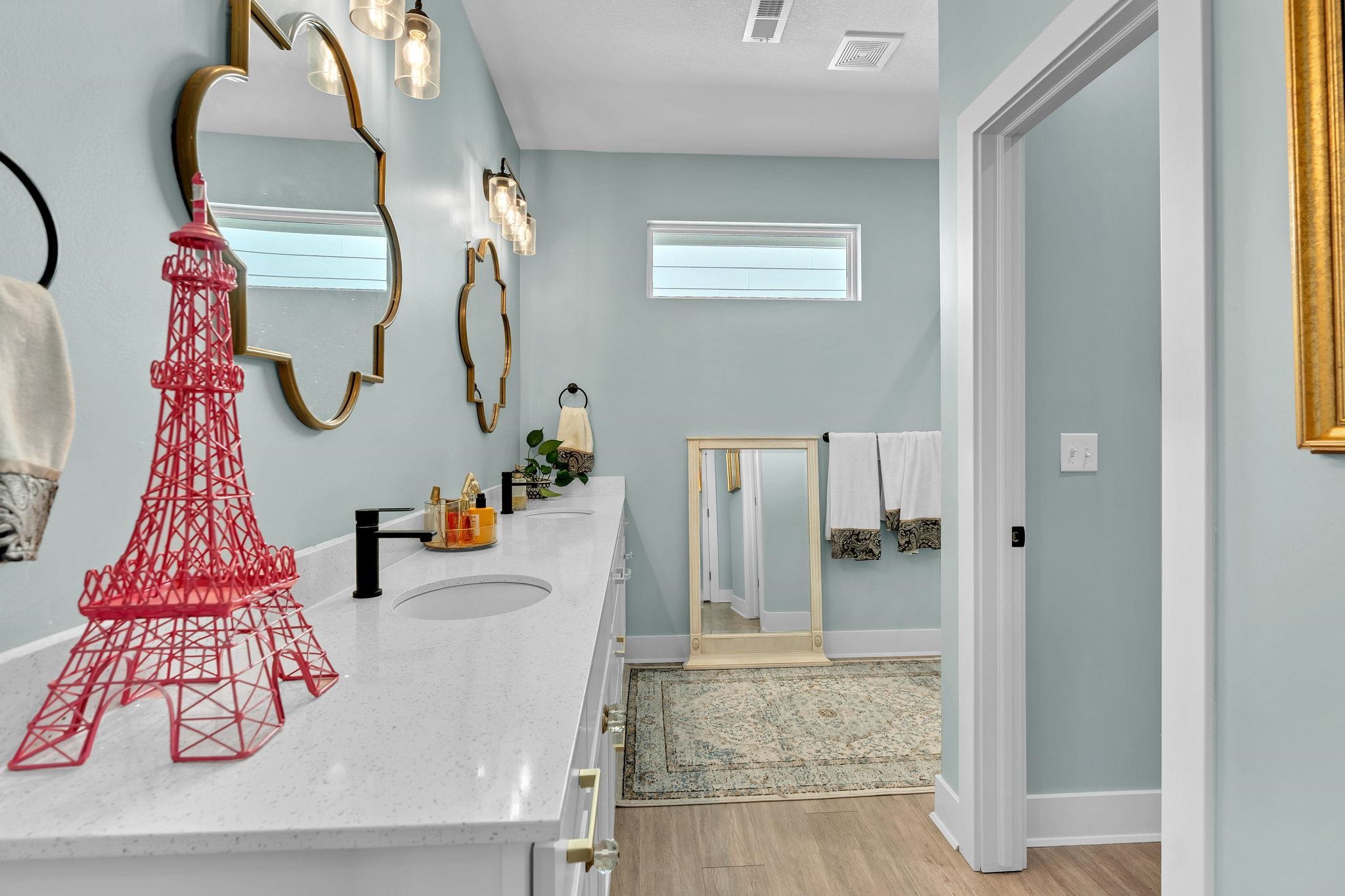 2915 E Sunnyslope Park City KS 67219