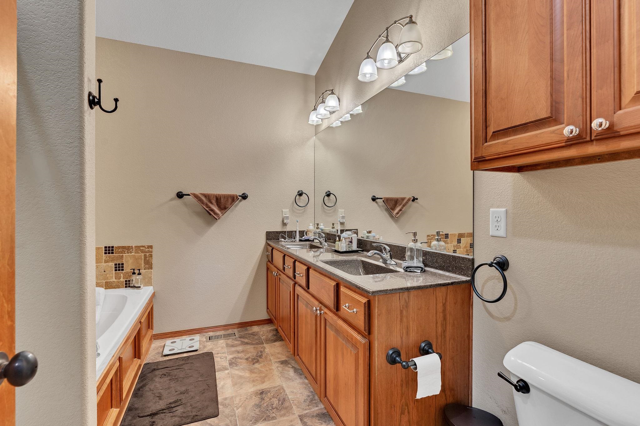 2723 E Fairchild Court Park City KS 67219