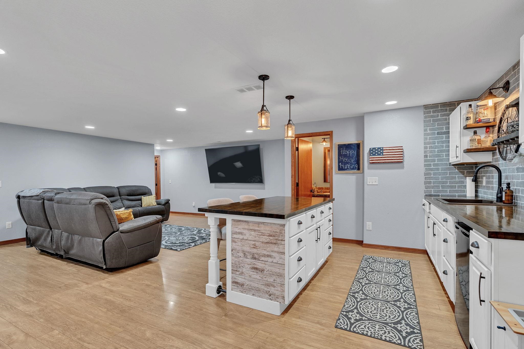 2723 E Fairchild Court Park City KS 67219