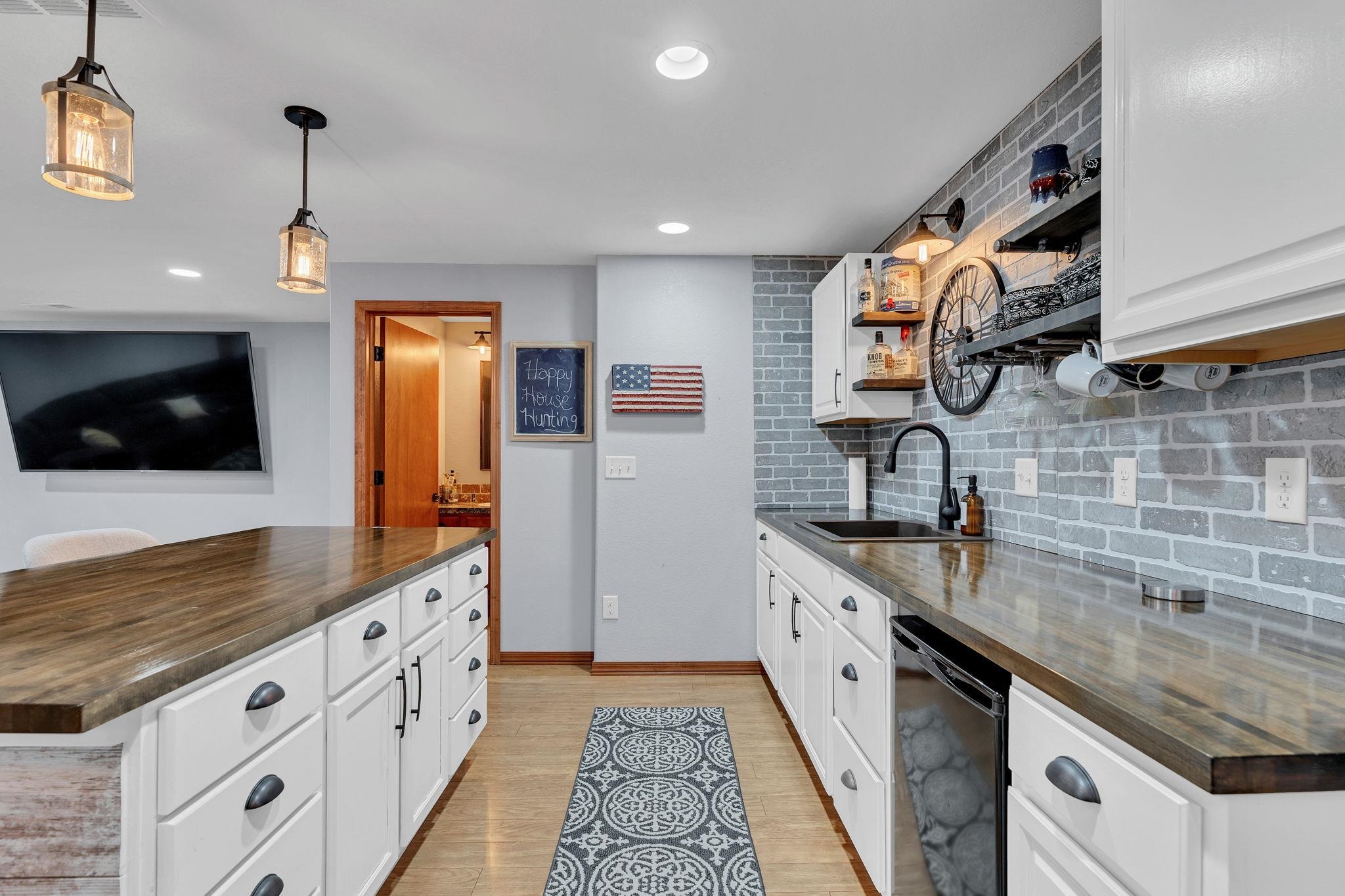 2723 E Fairchild Court Park City KS 67219