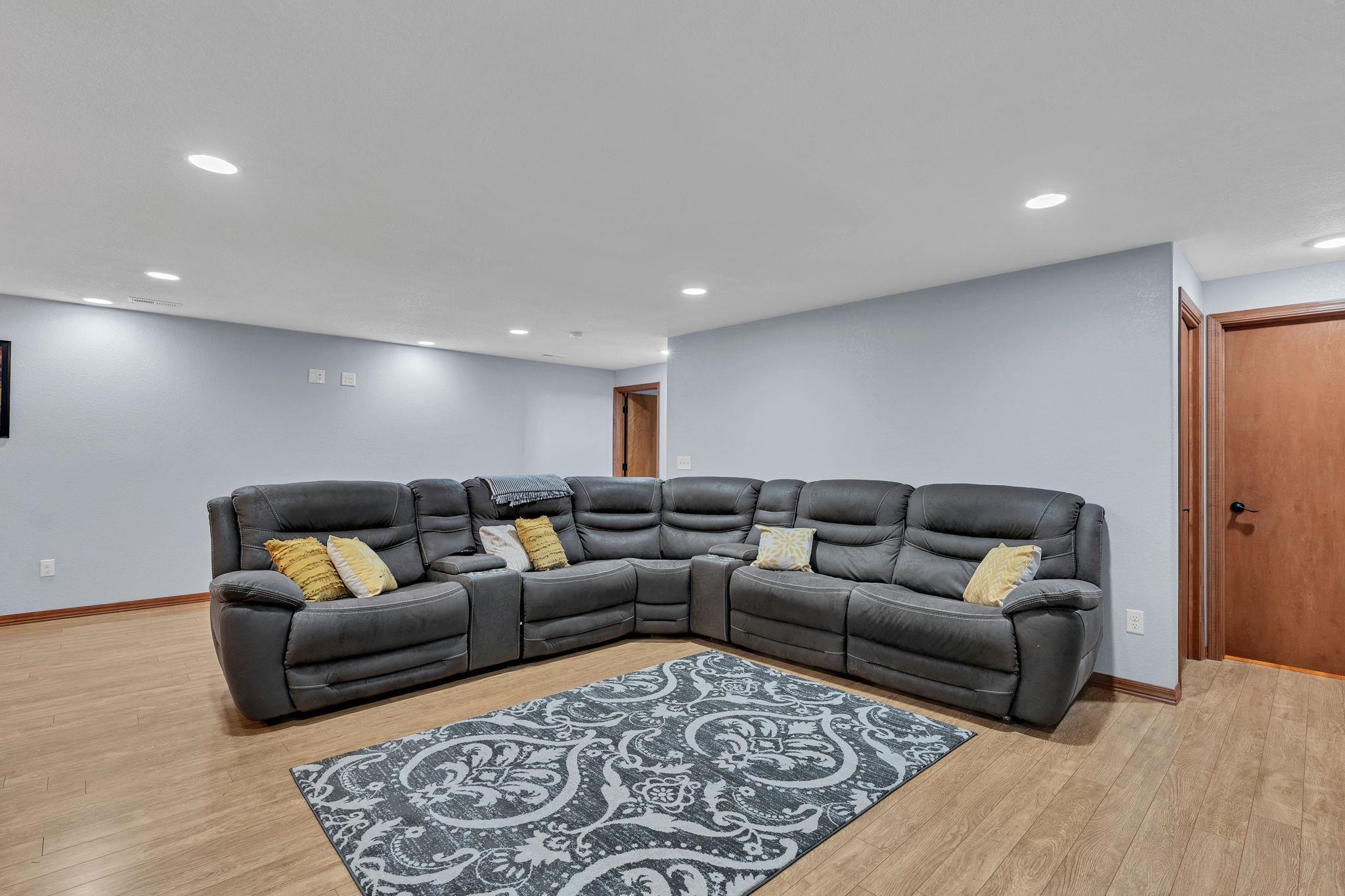 2723 E Fairchild Court Park City KS 67219