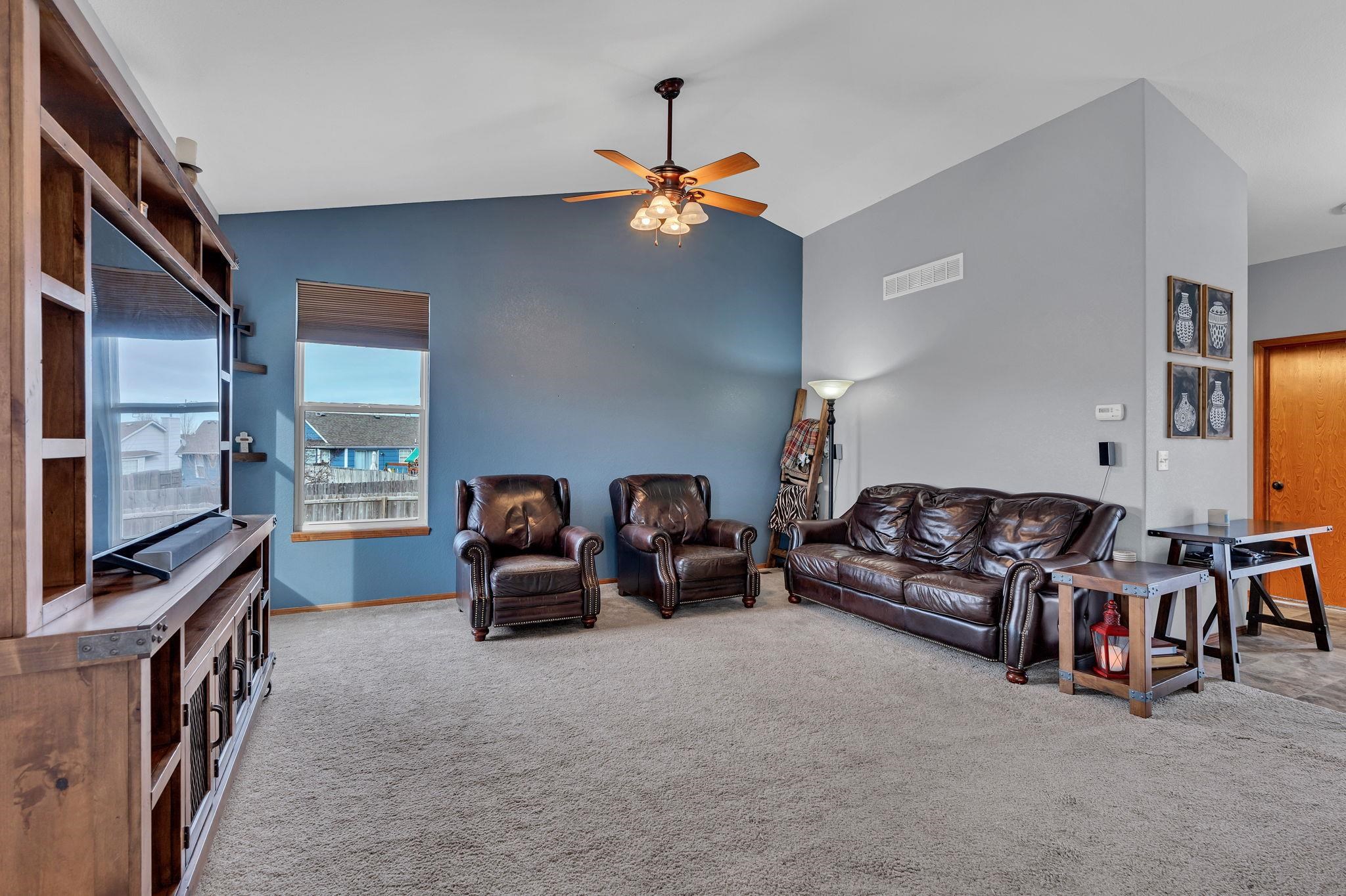 2723 E Fairchild Court Park City KS 67219
