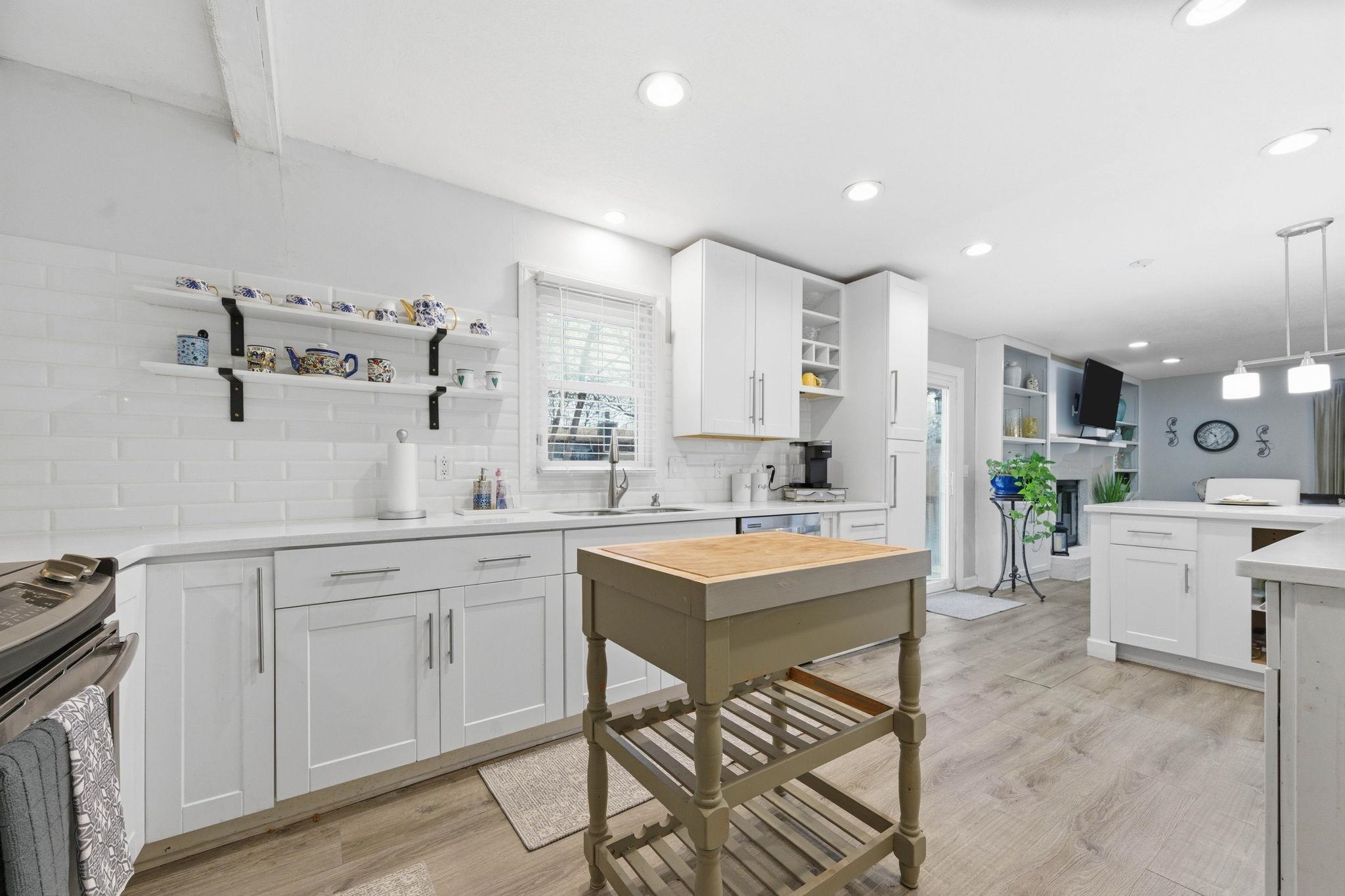 4004 Clarendon Street Bel Aire KS 67220