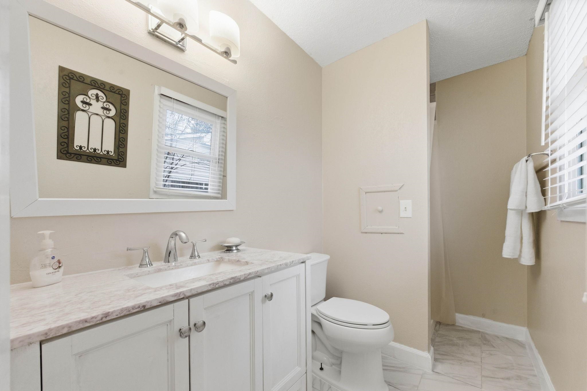 4004 Clarendon Street Bel Aire KS 67220