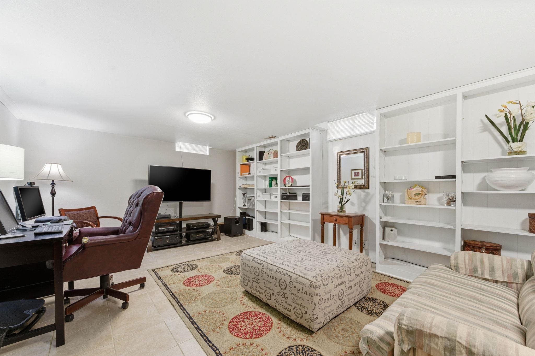 4004 Clarendon Street Bel Aire KS 67220