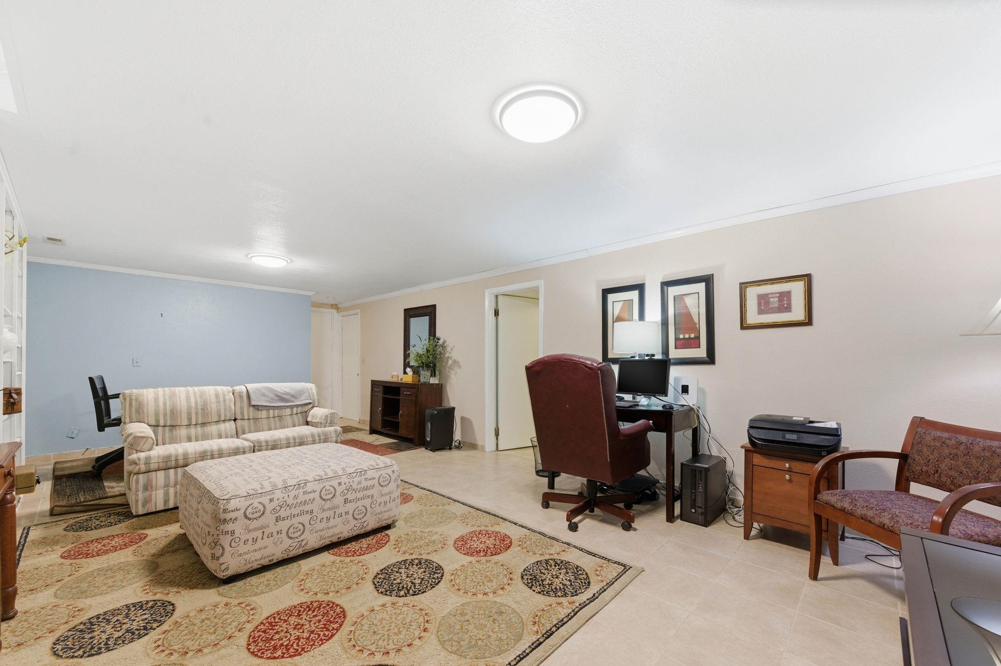 4004 Clarendon Street Bel Aire KS 67220