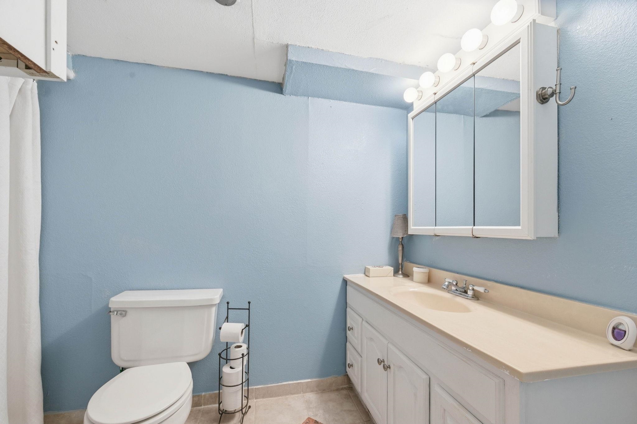 4004 Clarendon Street Bel Aire KS 67220