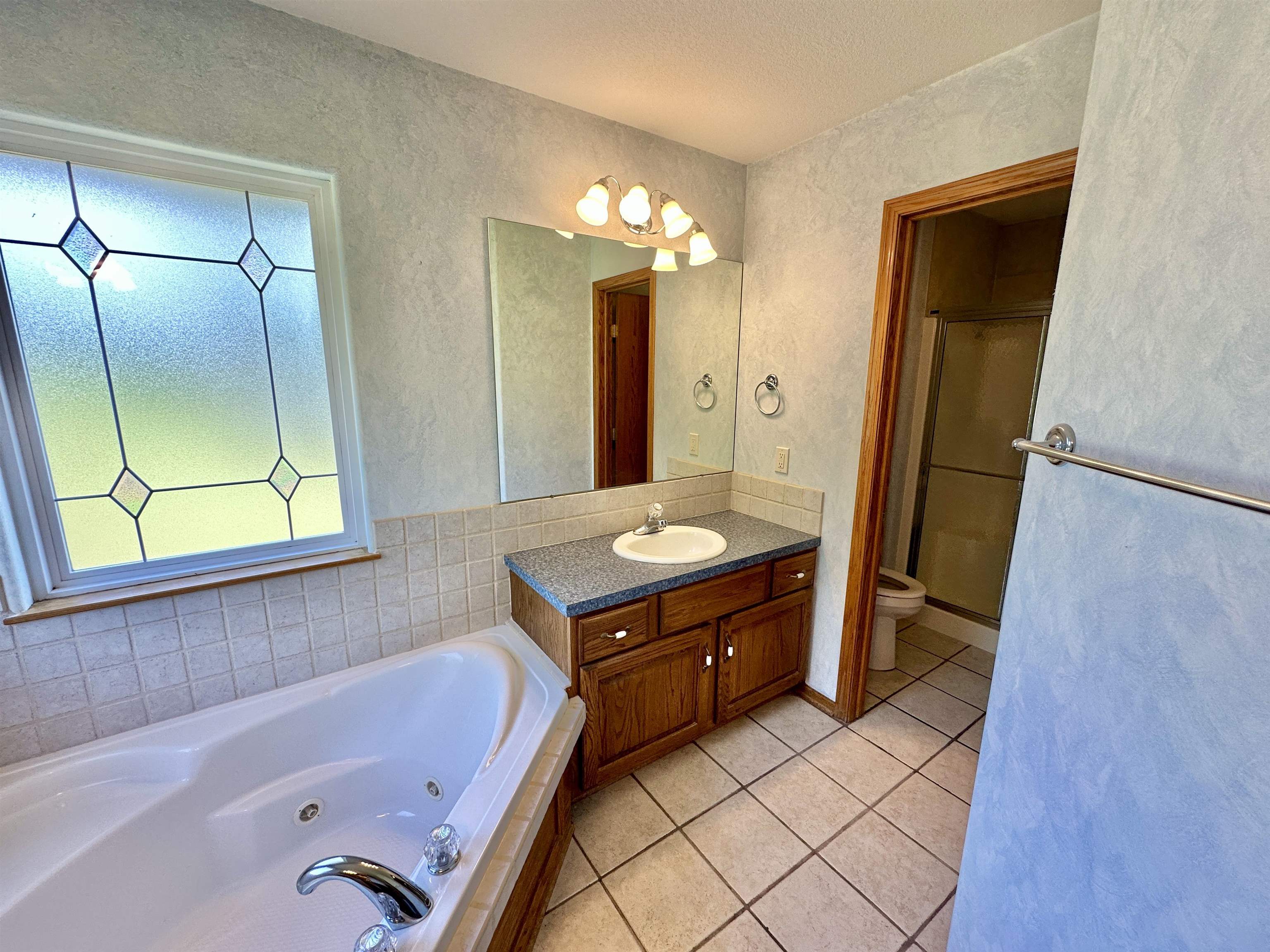 920 E Kelly Augusta KS 67010