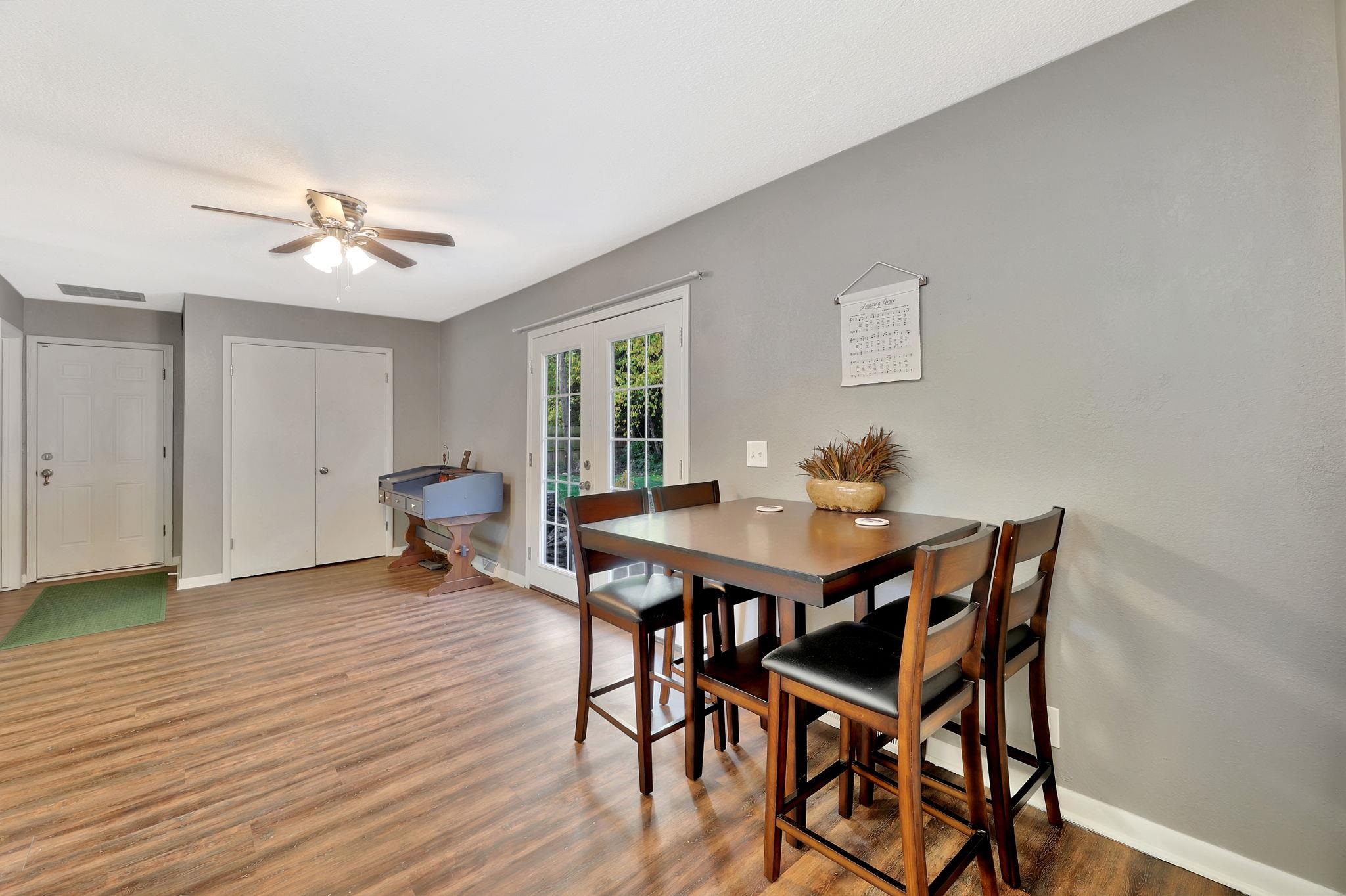 1917 N Edgemoor Wichita KS 67208
