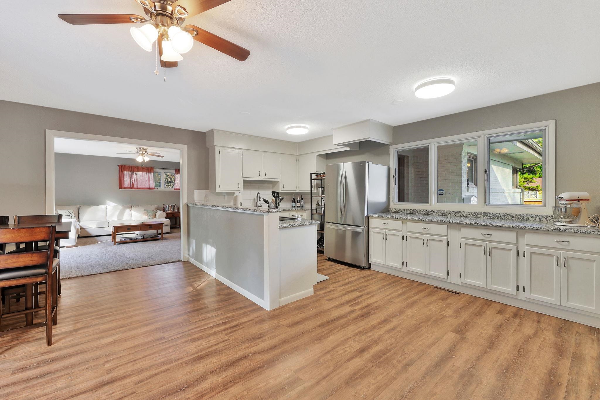 1917 N Edgemoor Wichita KS 67208