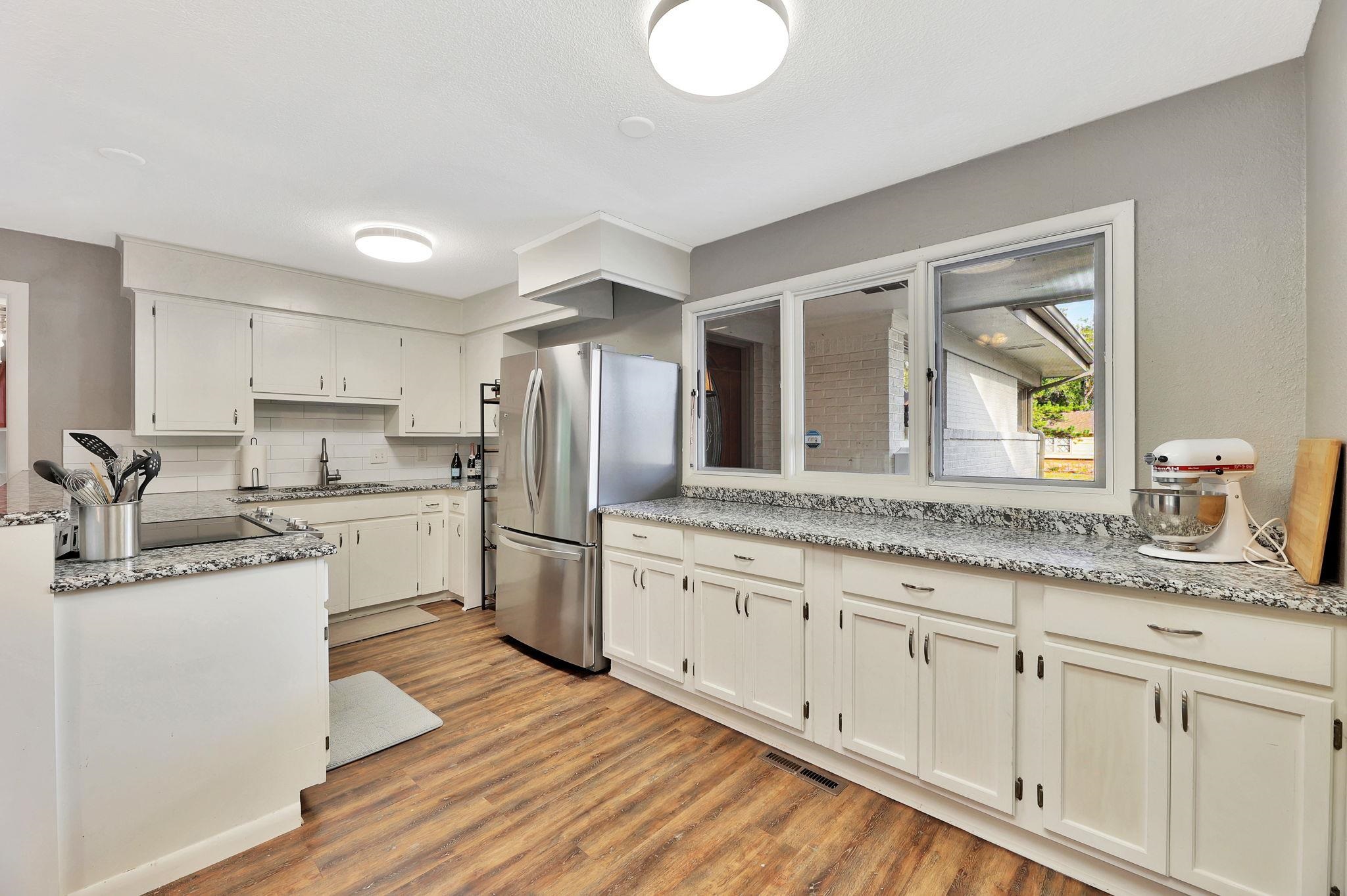 1917 N Edgemoor Wichita KS 67208