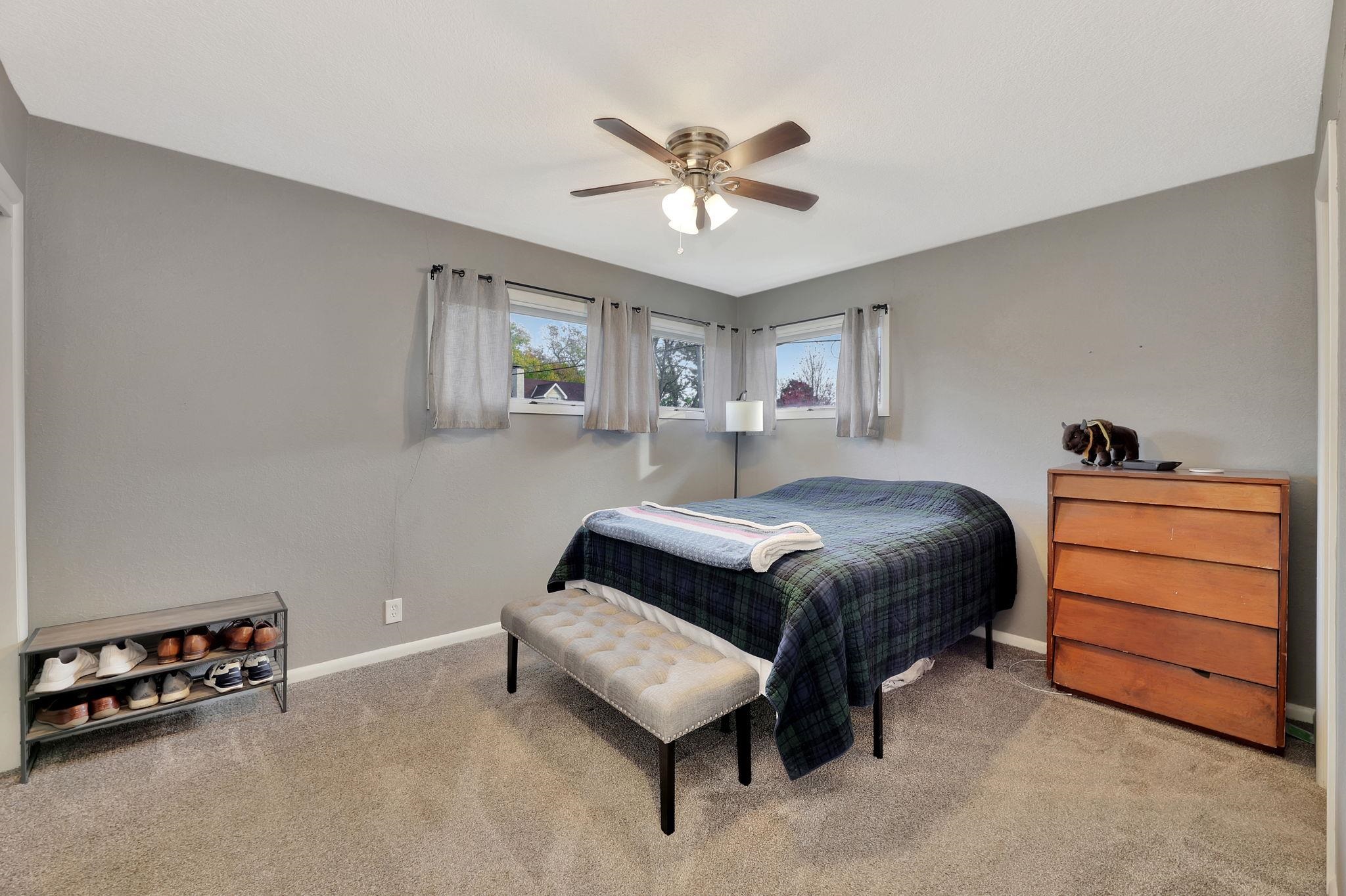 1917 N Edgemoor Wichita KS 67208