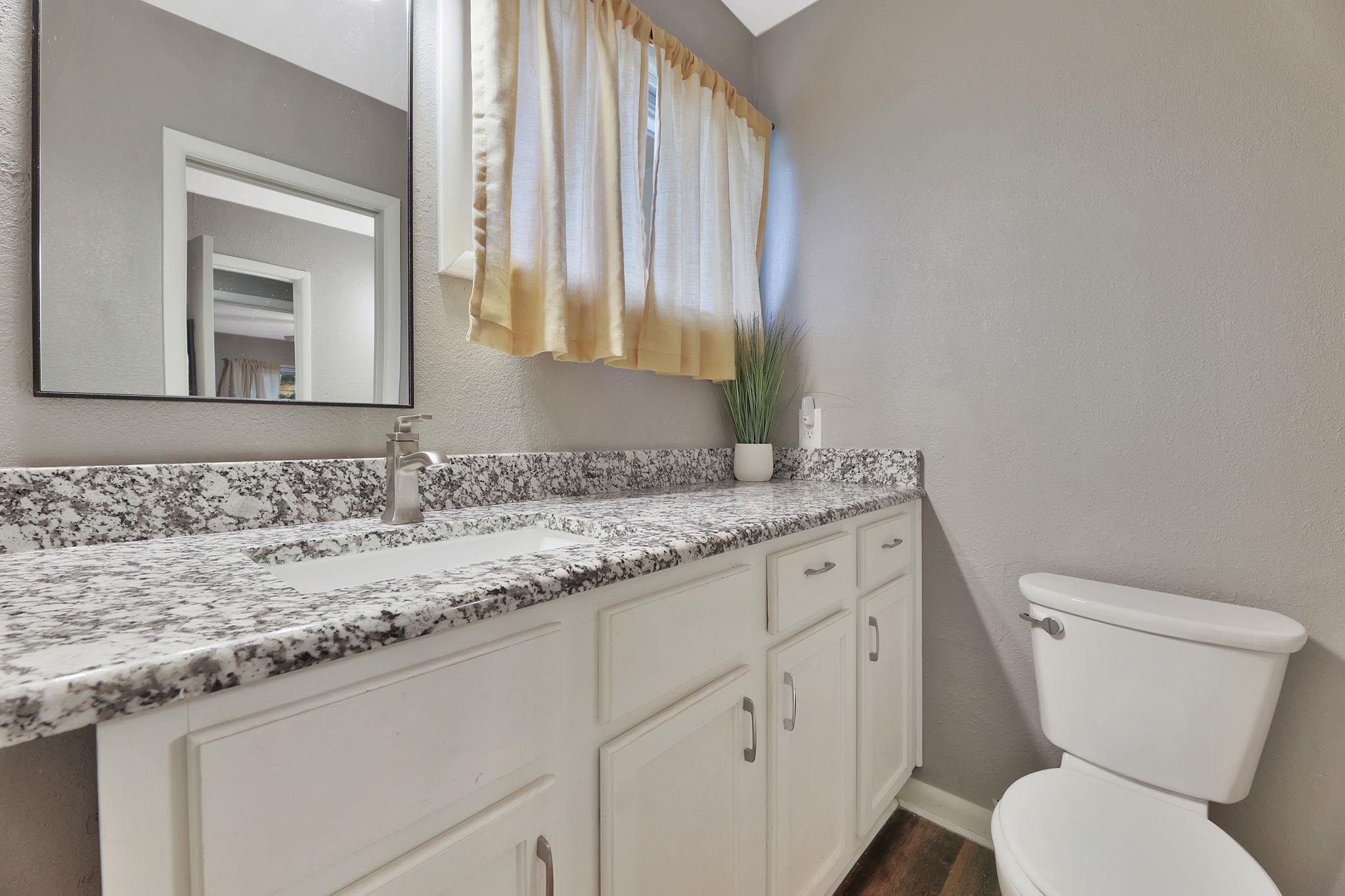 1917 N Edgemoor Wichita KS 67208