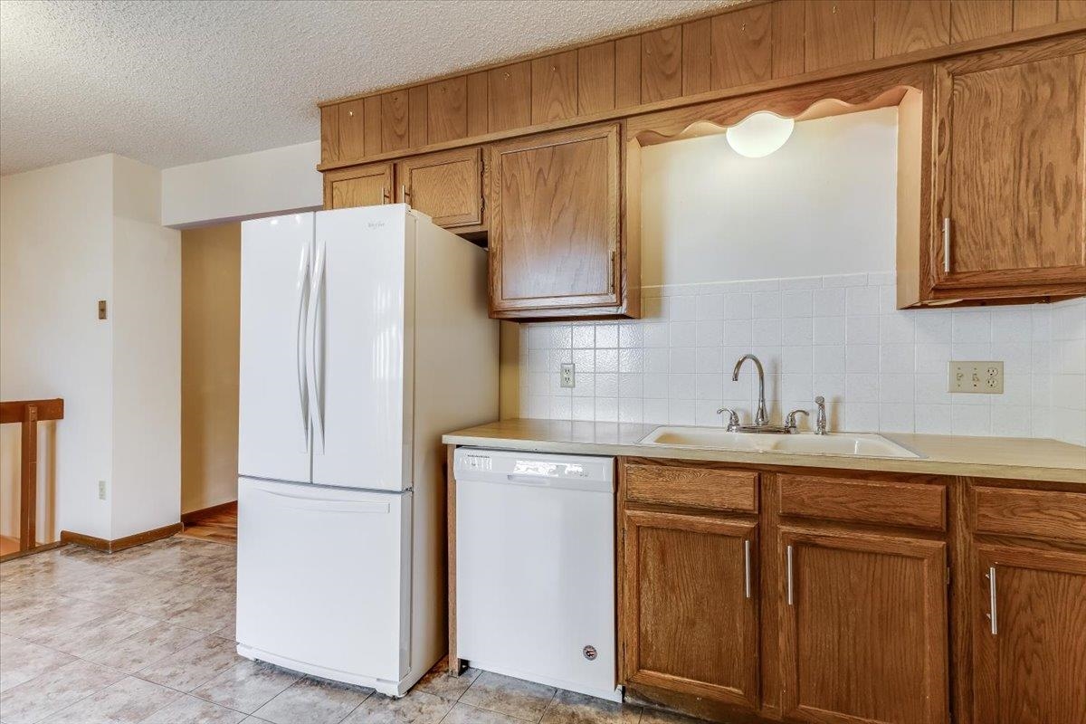 1406 N Smith Circle Wichita KS 67212-5501