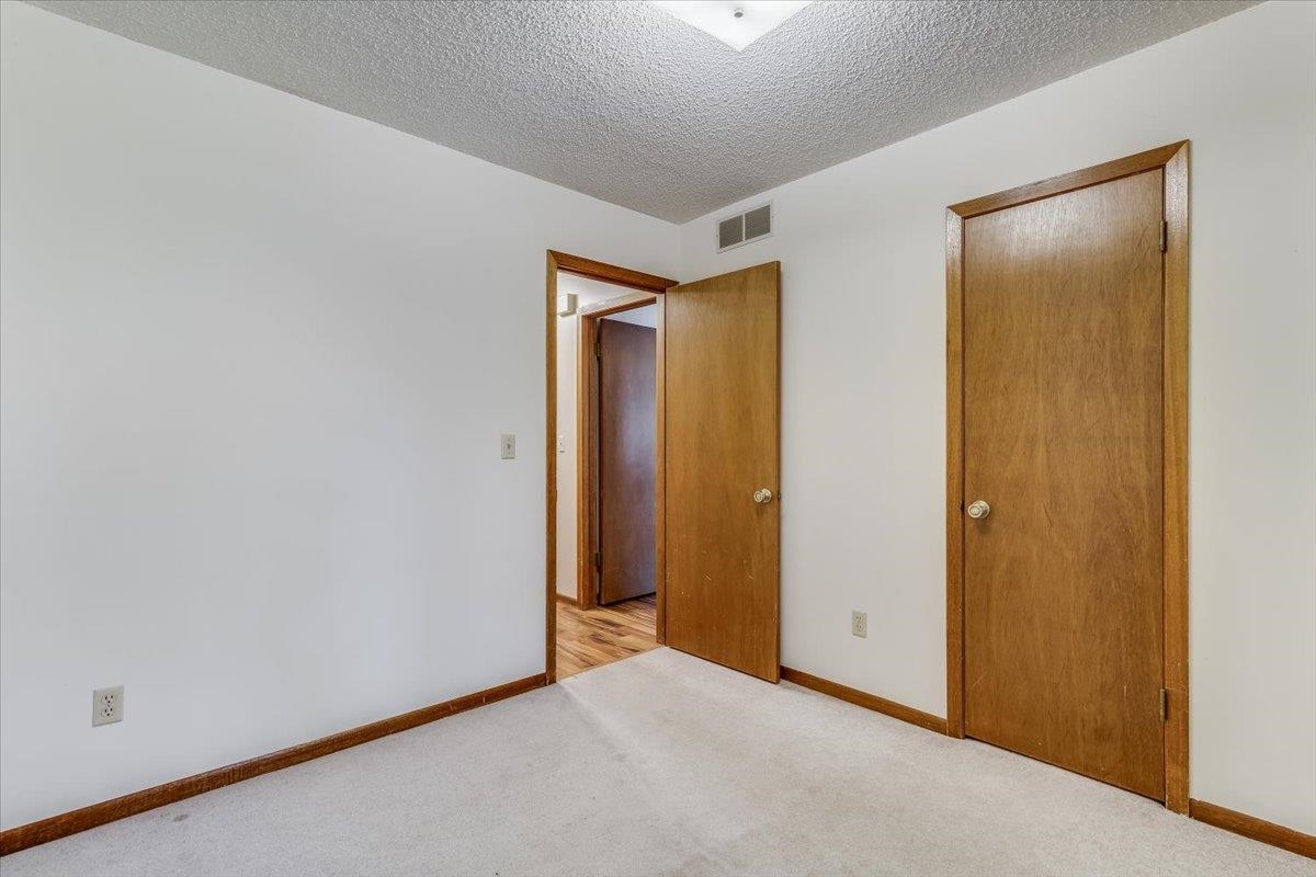 1406 N Smith Circle Wichita KS 67212-5501