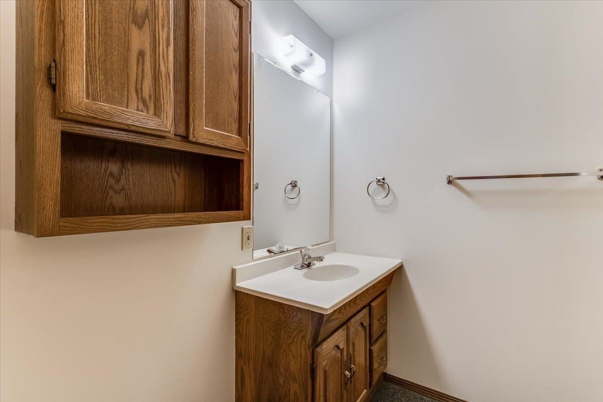 1406 N Smith Circle Wichita KS 67212-5501