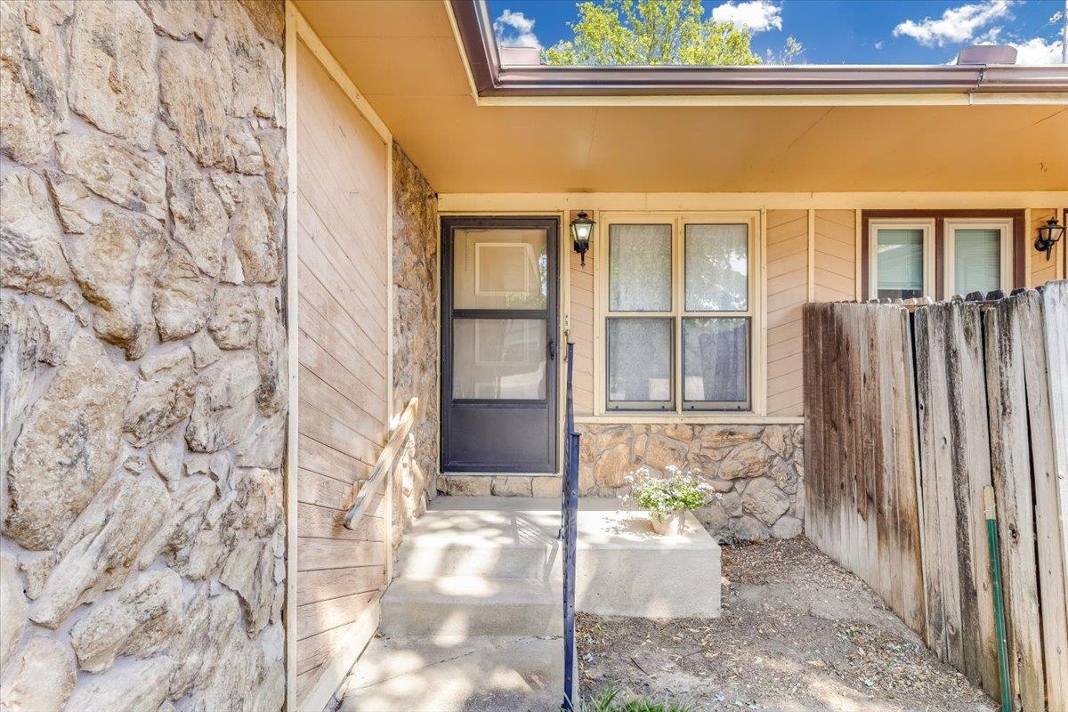 1406 N Smith Circle Wichita KS 67212-5501