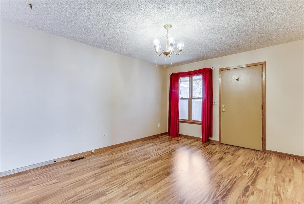 1406 N Smith Circle Wichita KS 67212-5501