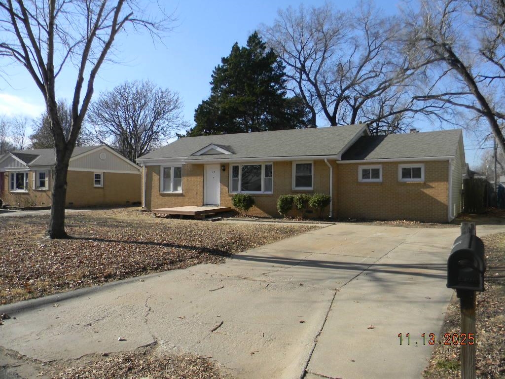 215 S Sunset Avenue Haysville KS 67060