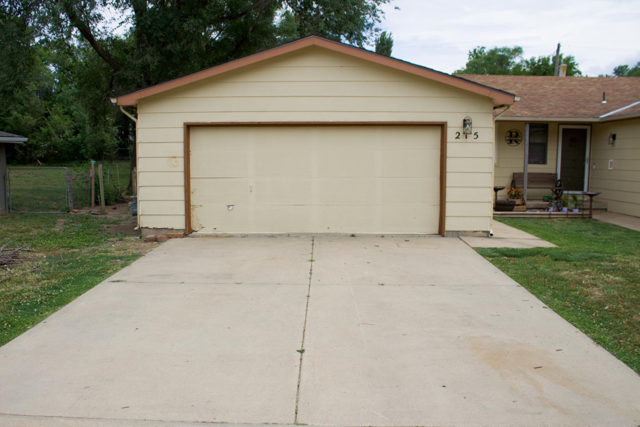 215 W Overlook Drive Derby KS 67037-2621