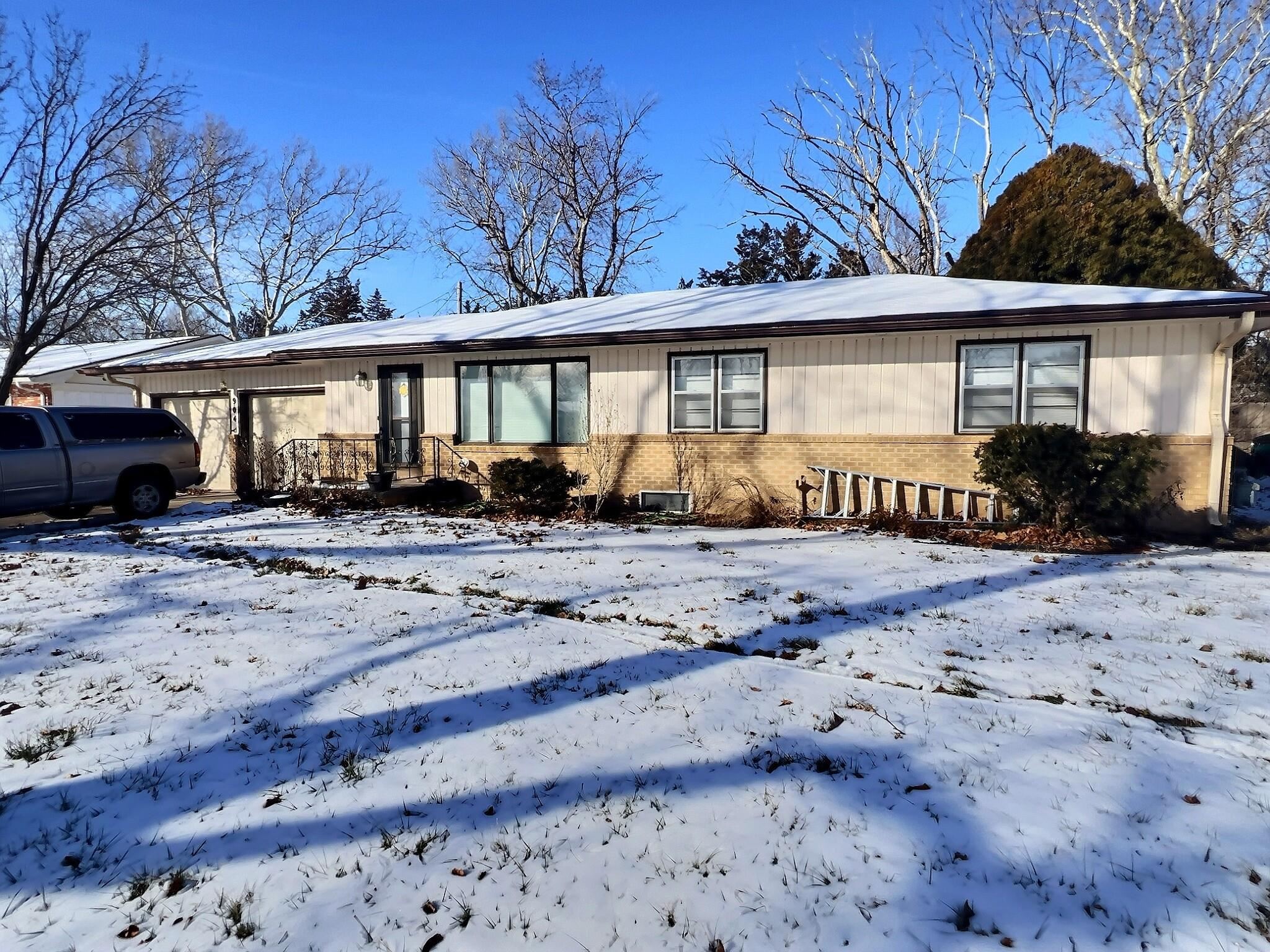 904 W 23rd Avenue Hutchinson KS 67502