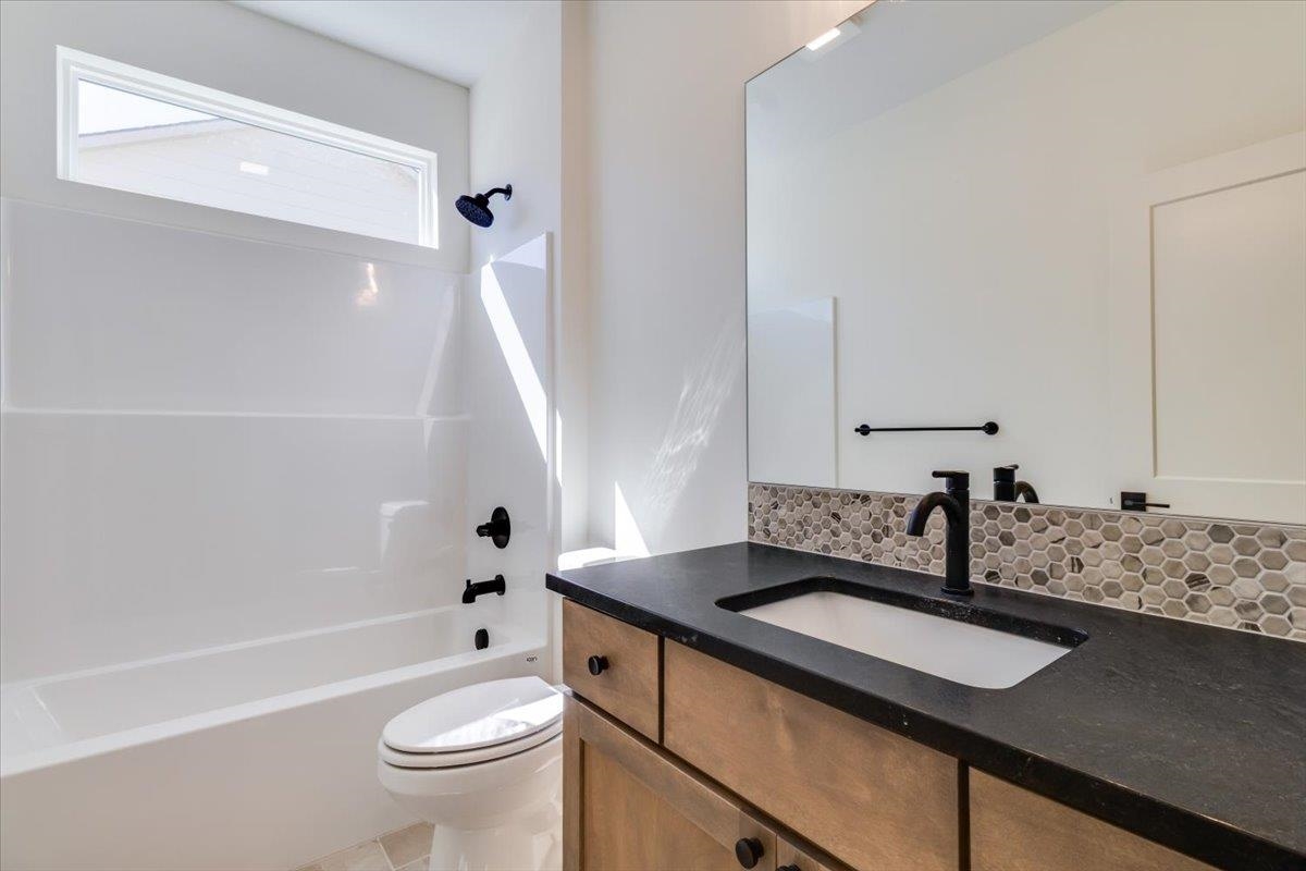 9658 W Cedar Lane Maize KS 67101