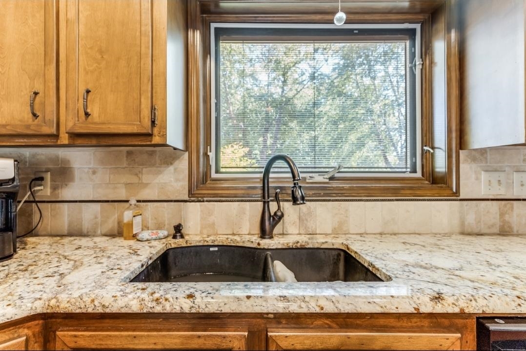 16 N Circle Drive Mulvane KS 67110