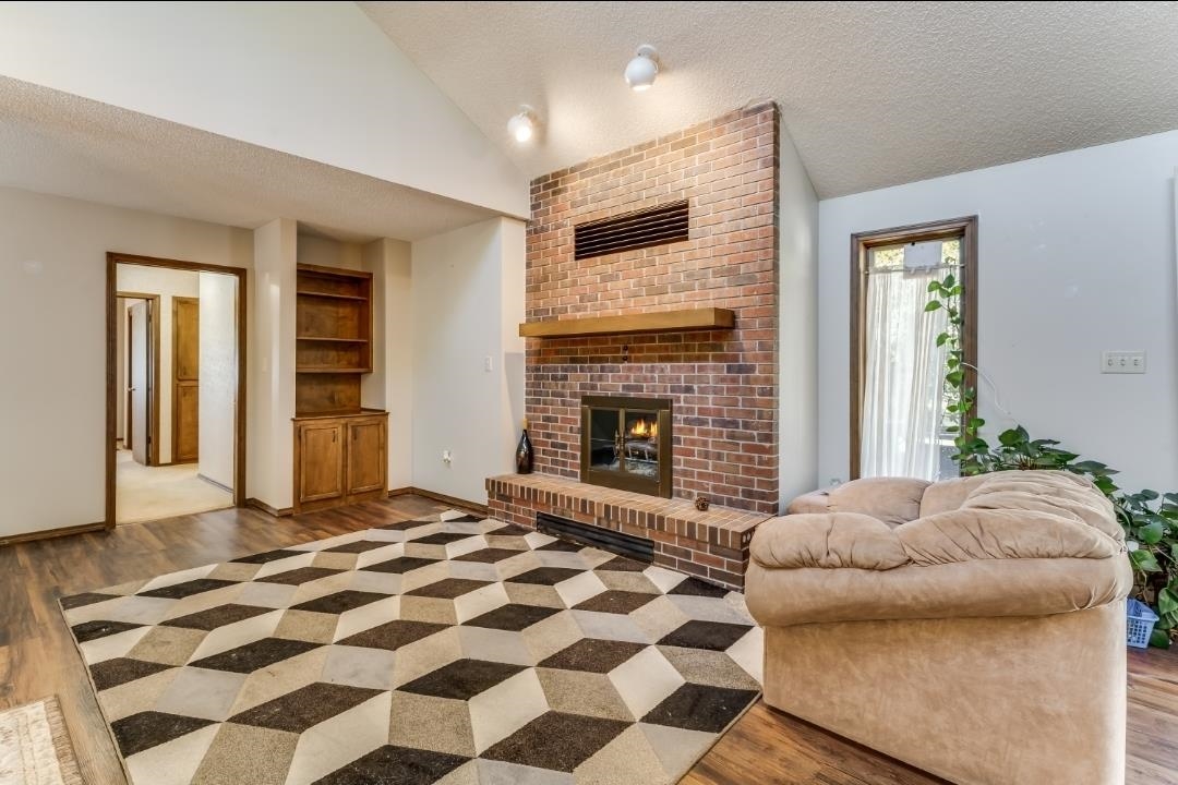 16 N Circle Drive Mulvane KS 67110