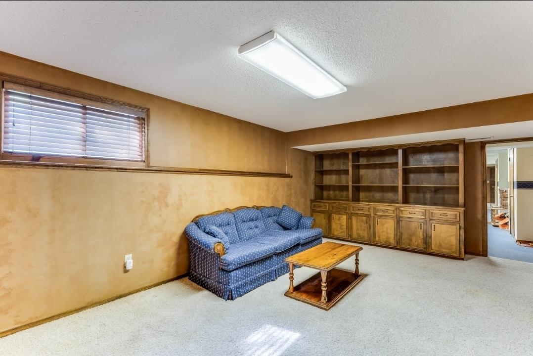 16 N Circle Drive Mulvane KS 67110