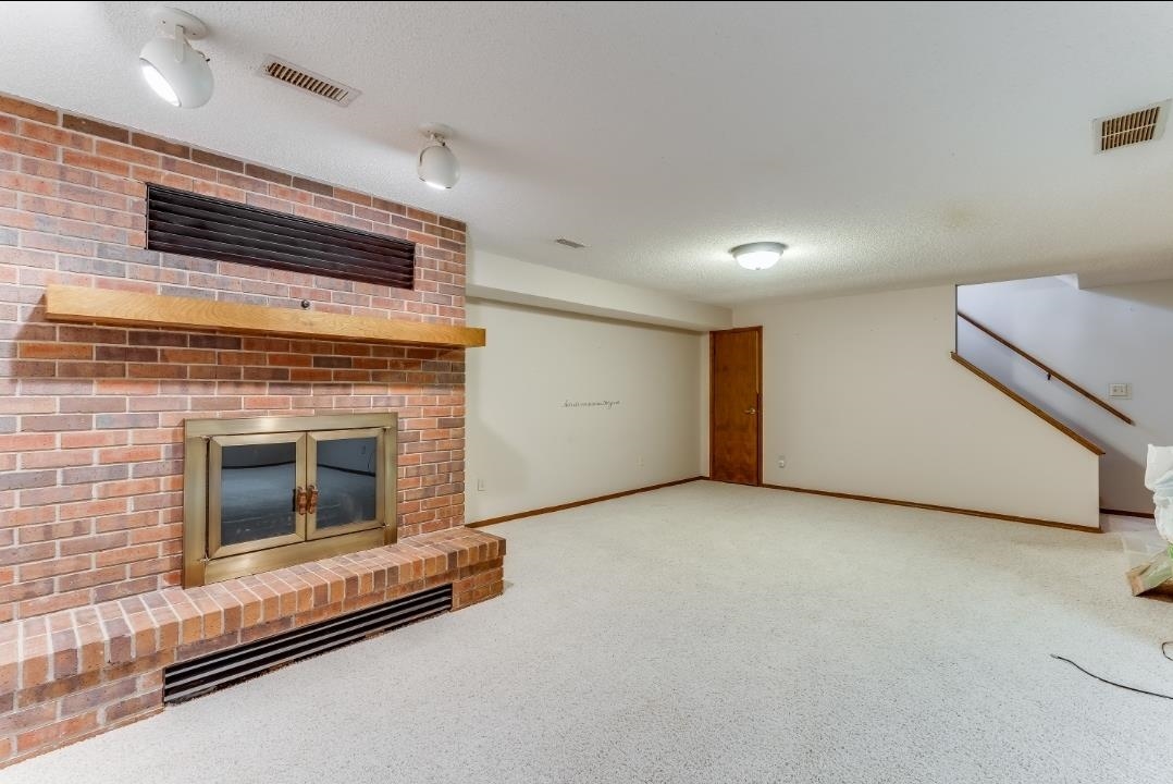 16 N Circle Drive Mulvane KS 67110