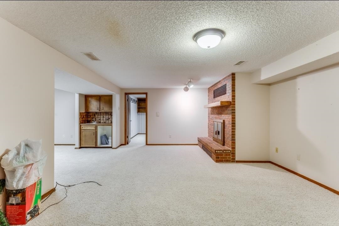 16 N Circle Drive Mulvane KS 67110