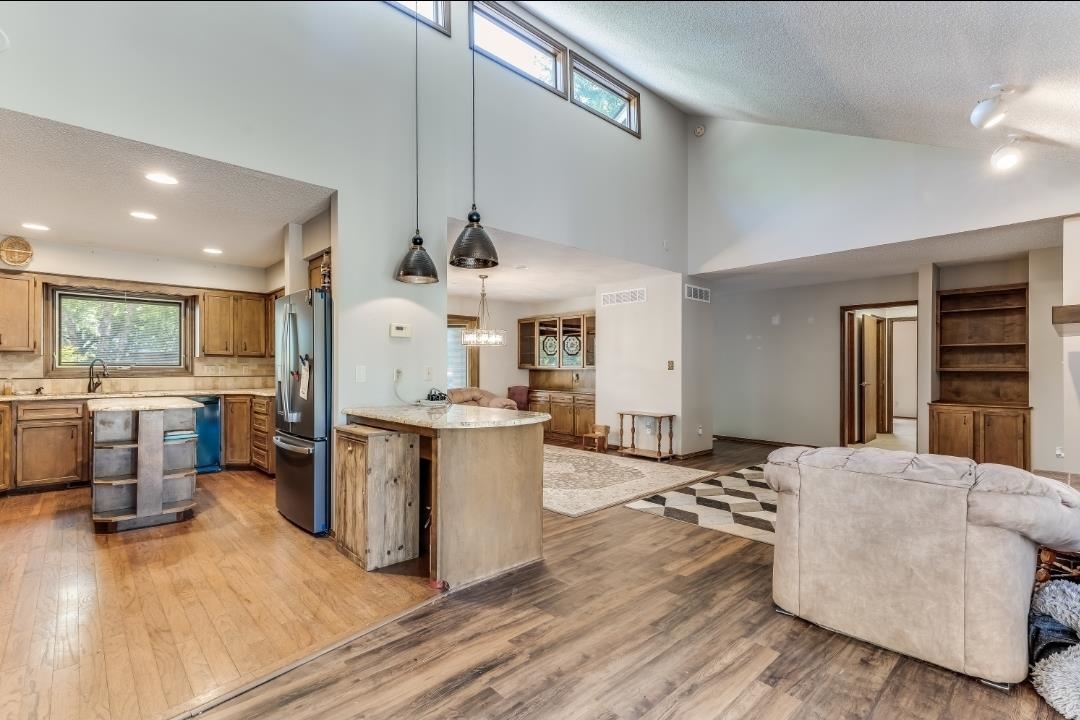 16 N Circle Drive Mulvane KS 67110