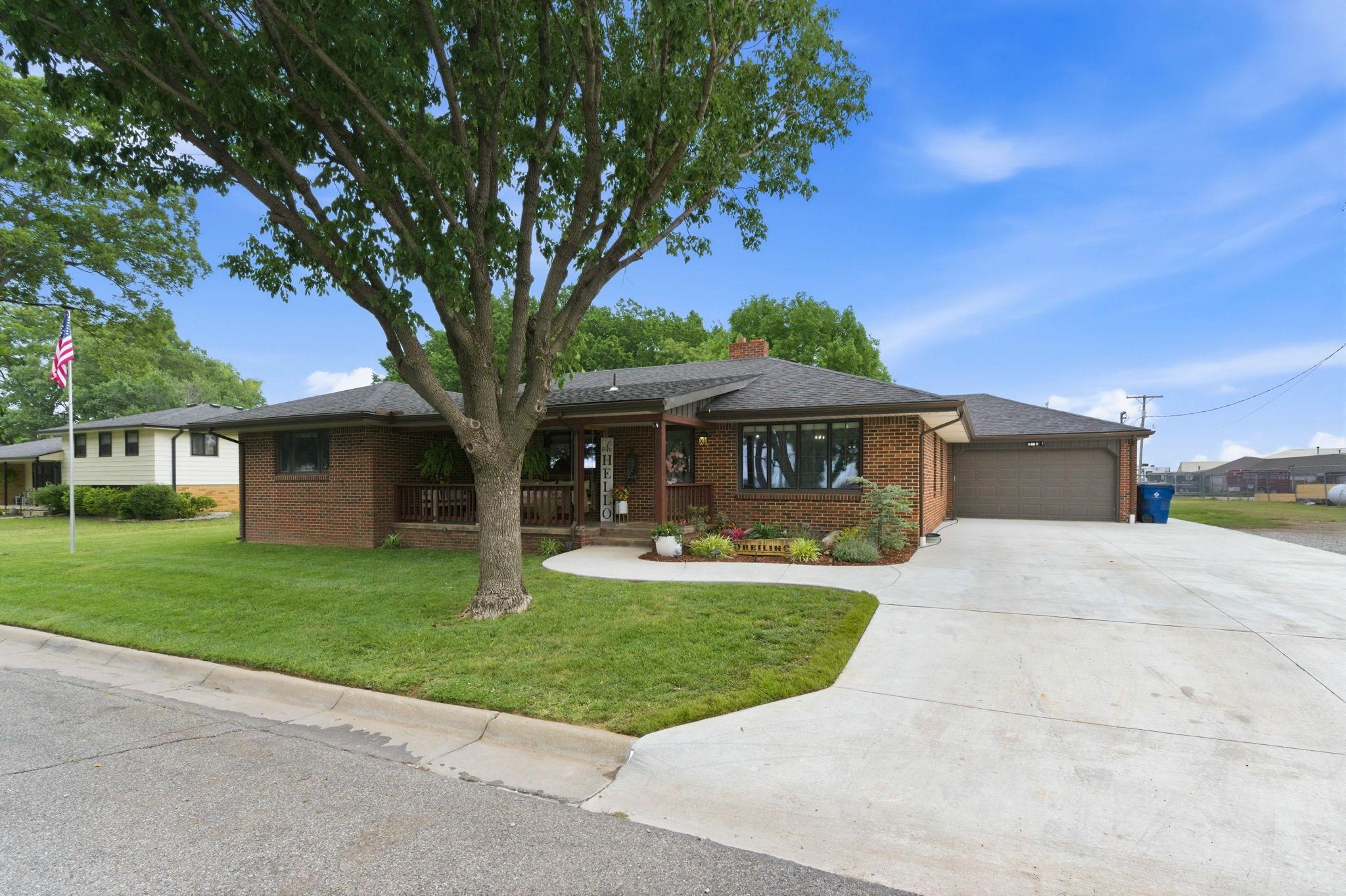 112 N Sherman Andale KS 67001