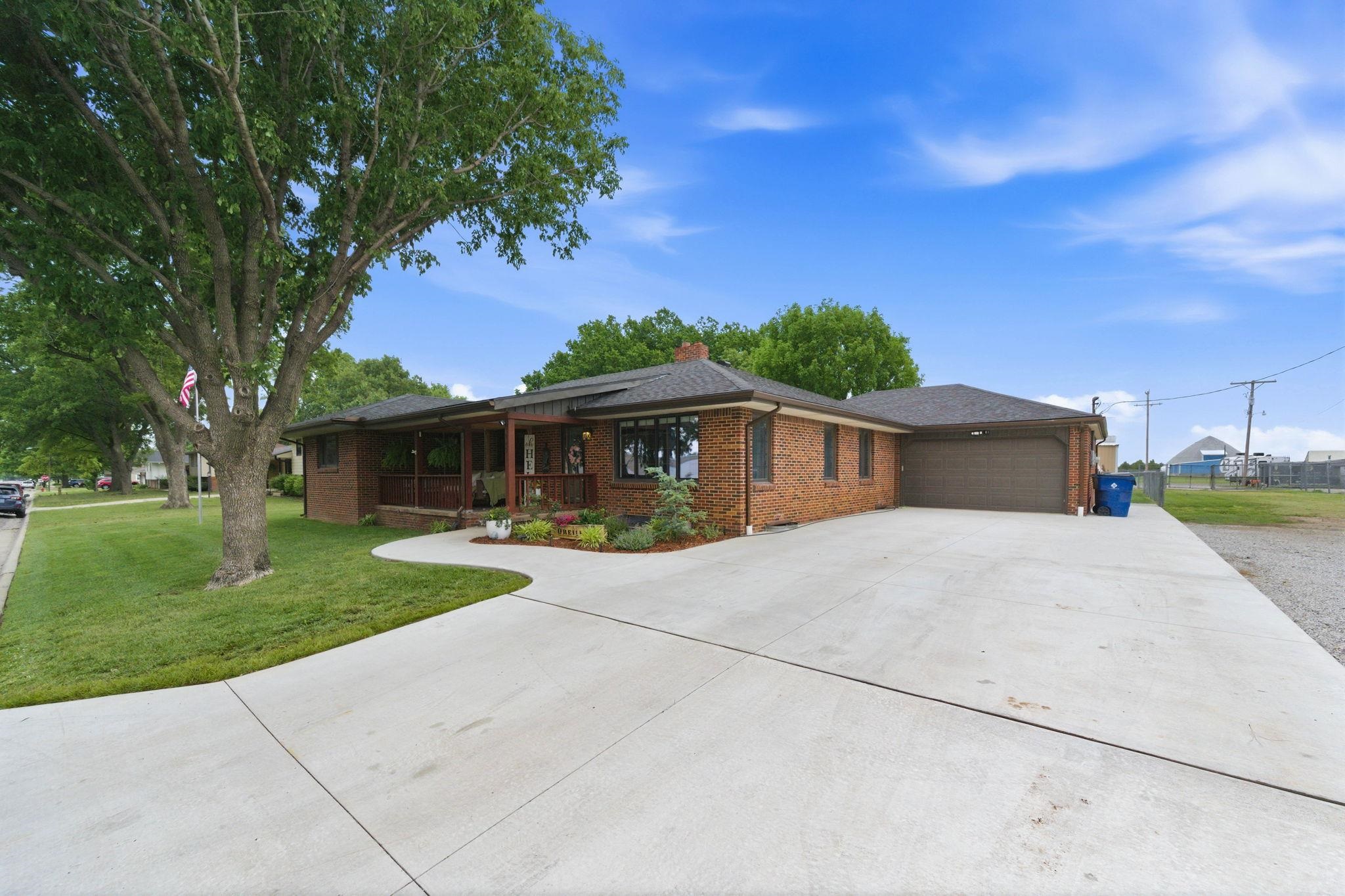 112 N Sherman Andale KS 67001