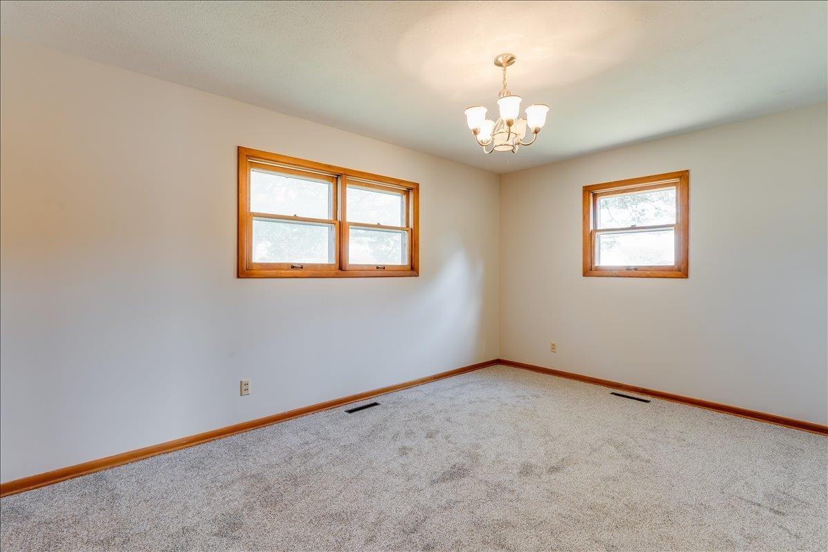 103 S Salina Haven KS 67543