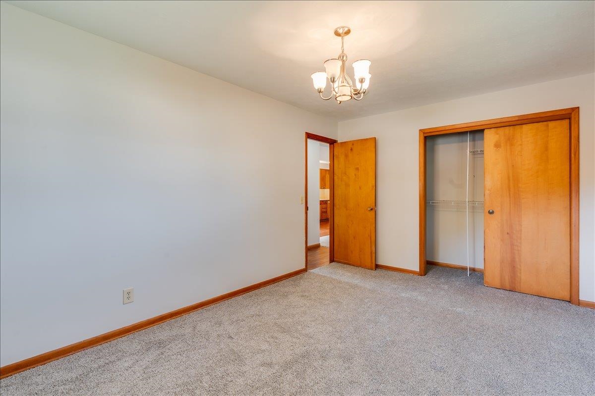 103 S Salina Haven KS 67543