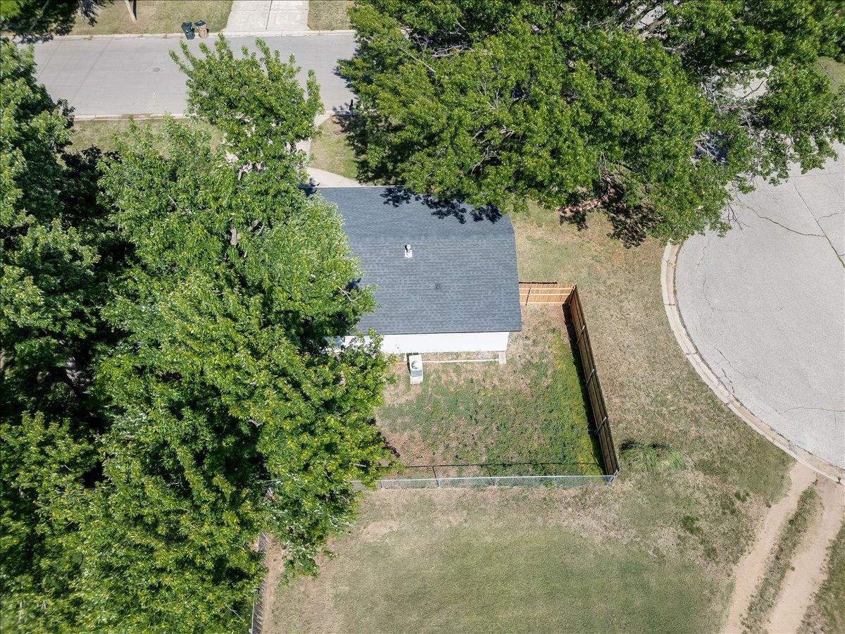 103 S Salina Haven KS 67543