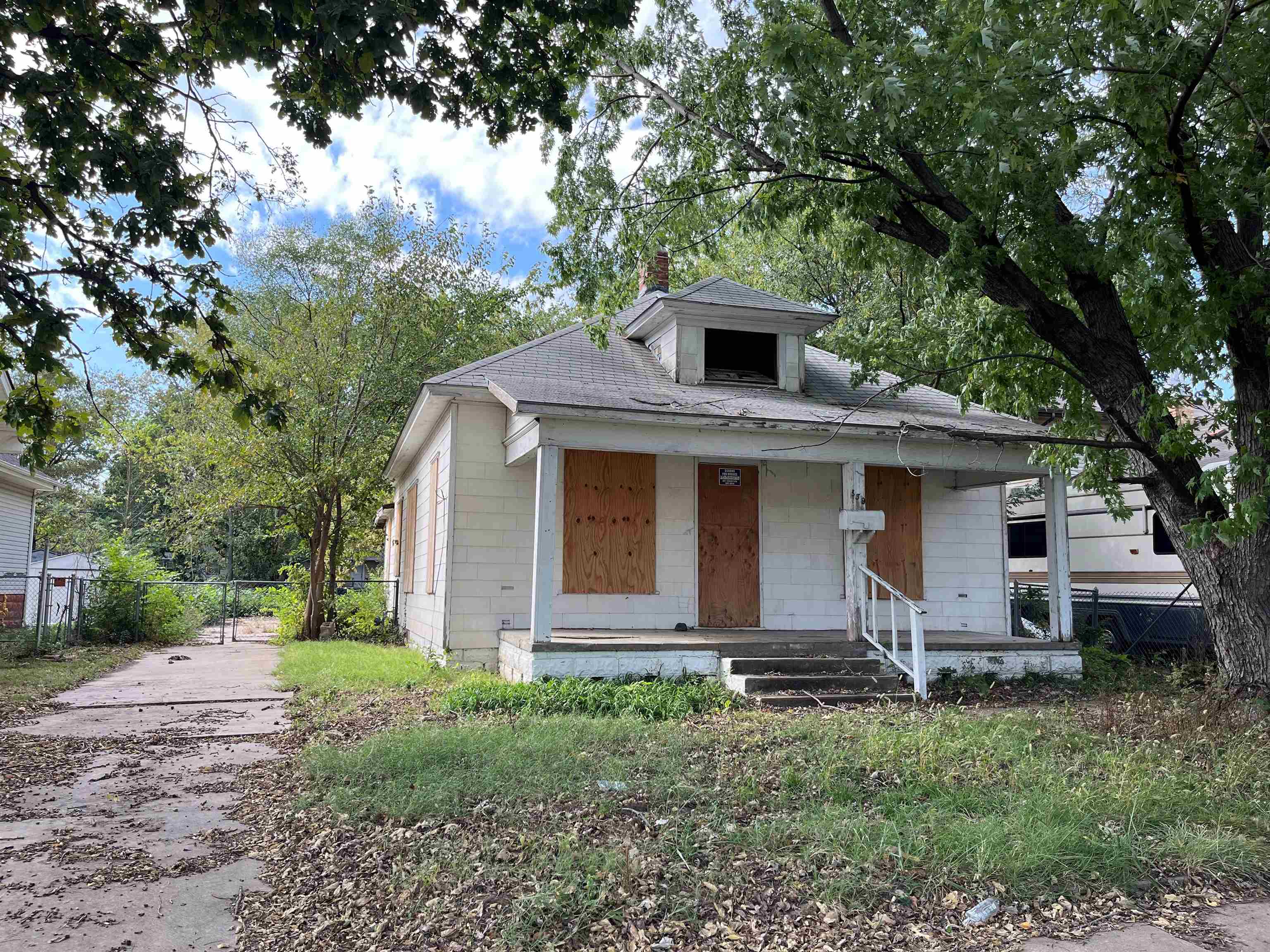 839 S Elizabeth Wichita KS 67213