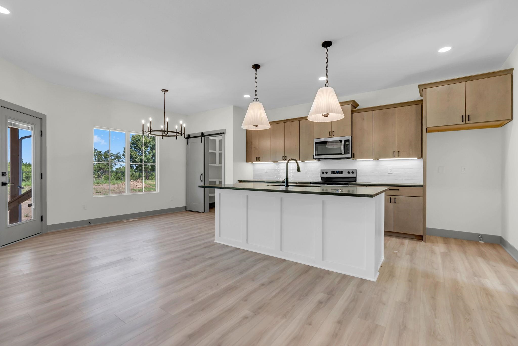 5161 N Colonial Avenue Bel Aire KS 67226