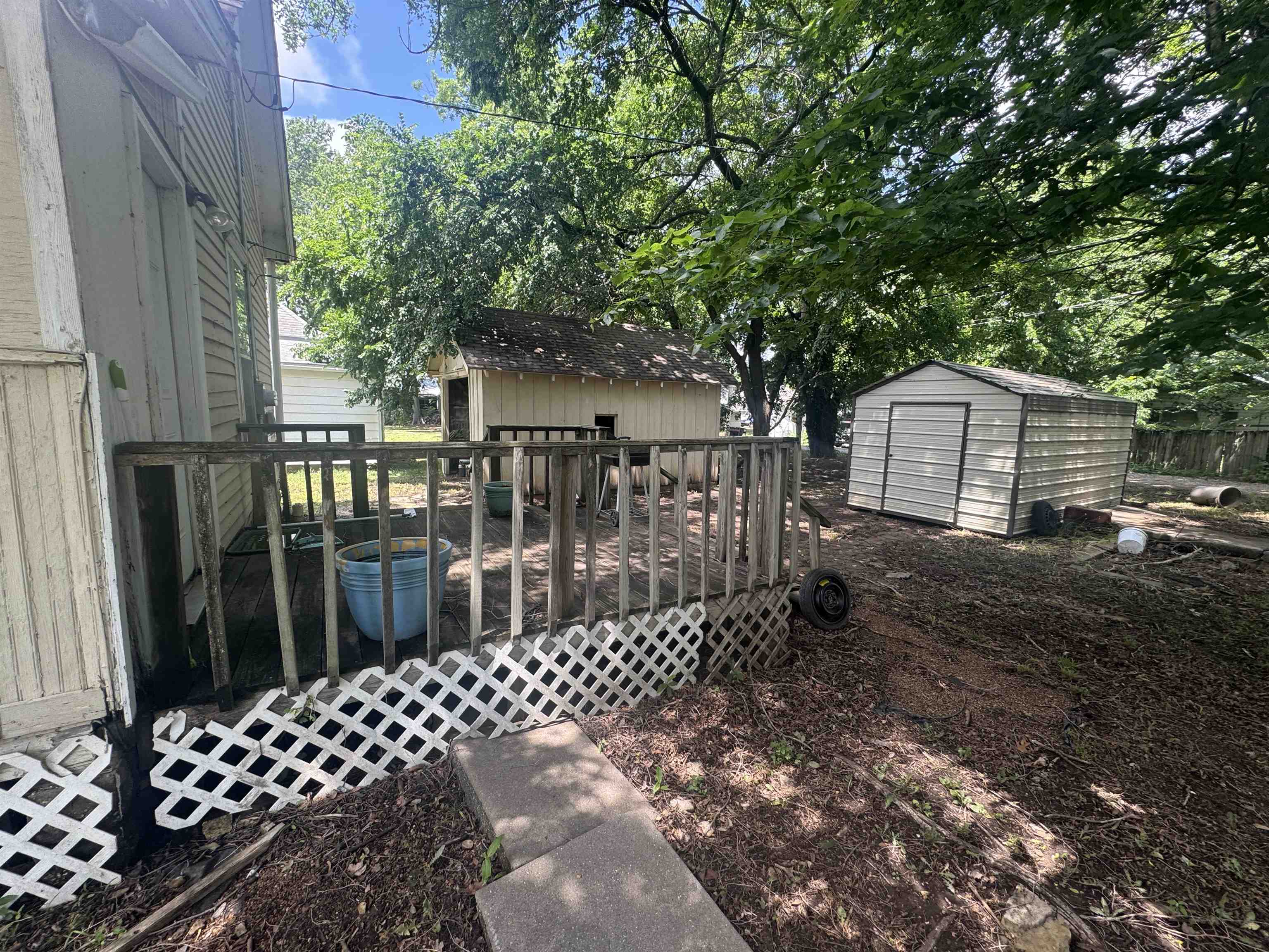 618 E 9th Winfield KS 67156