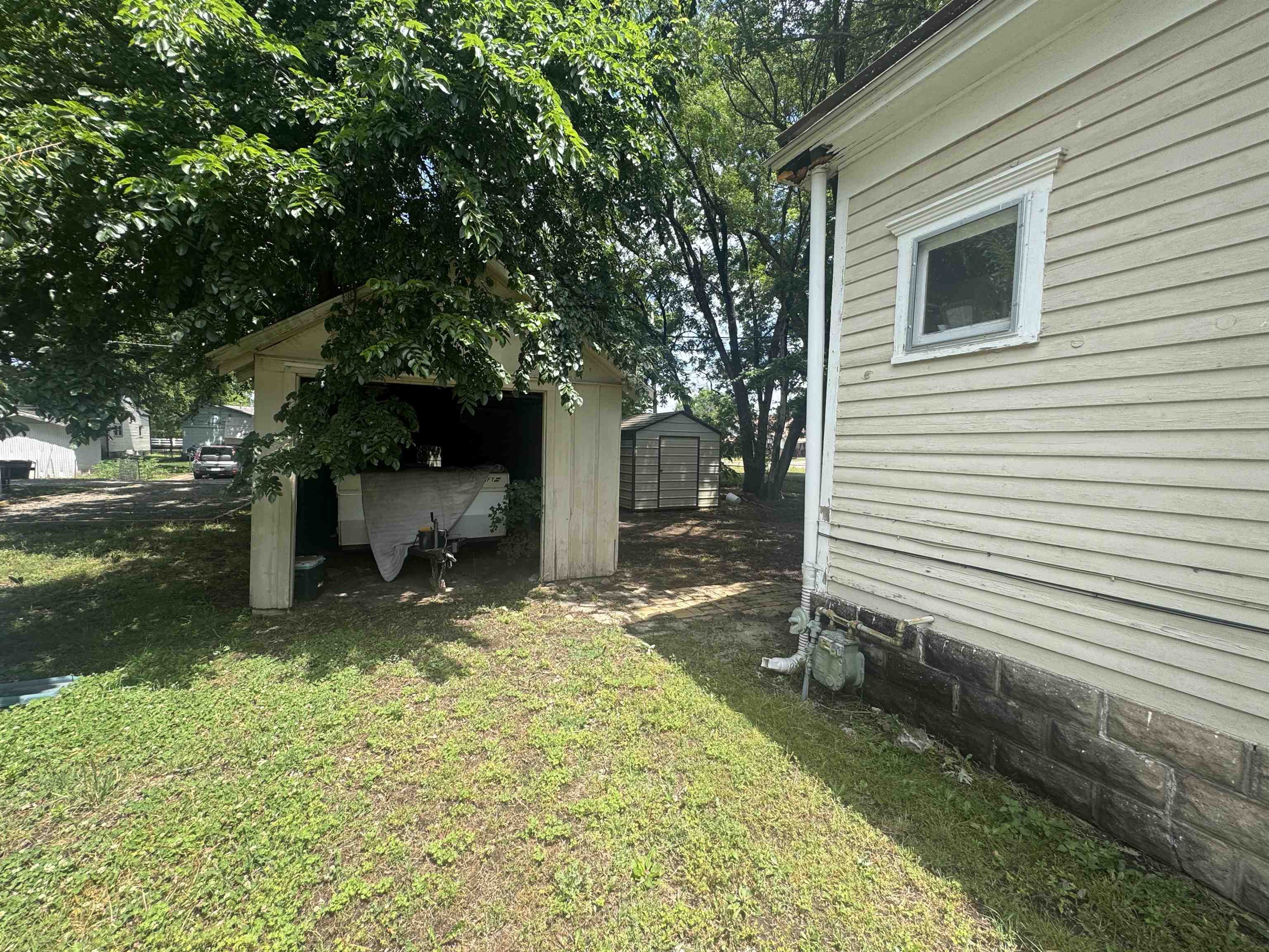 618 E 9th Winfield KS 67156