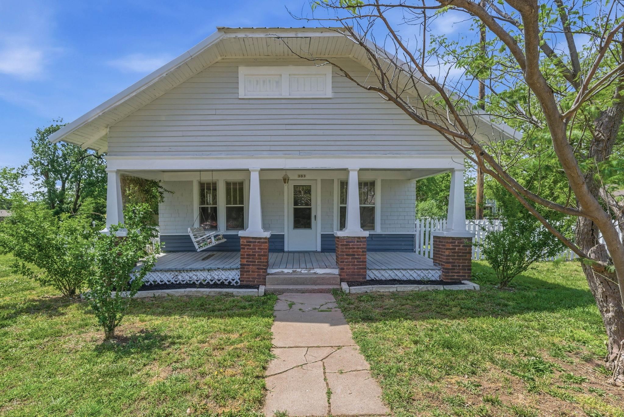 203 S Arthur Street El Dorado KS 67042