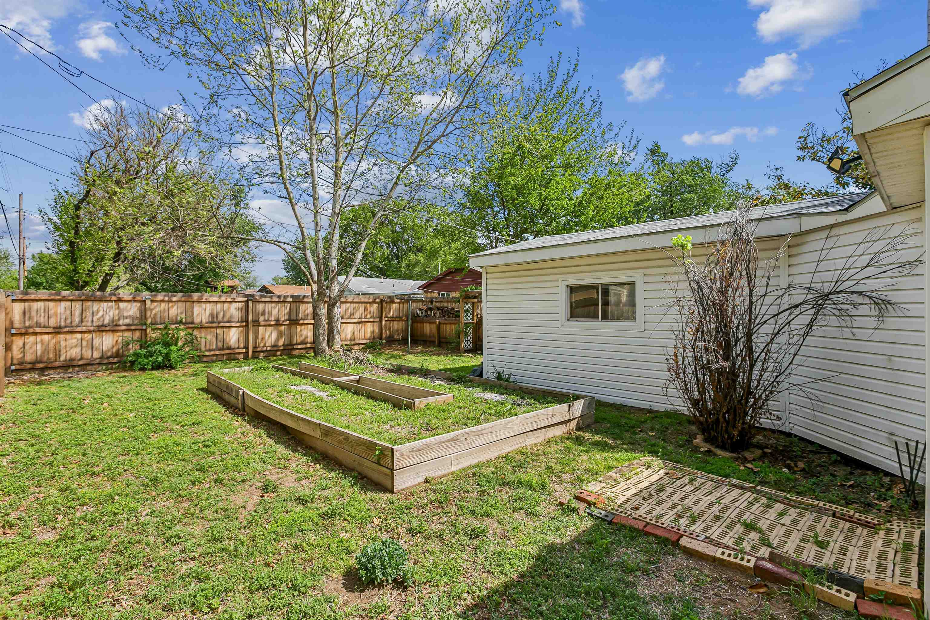 243 N Sunnyside Road Haysville KS 67060