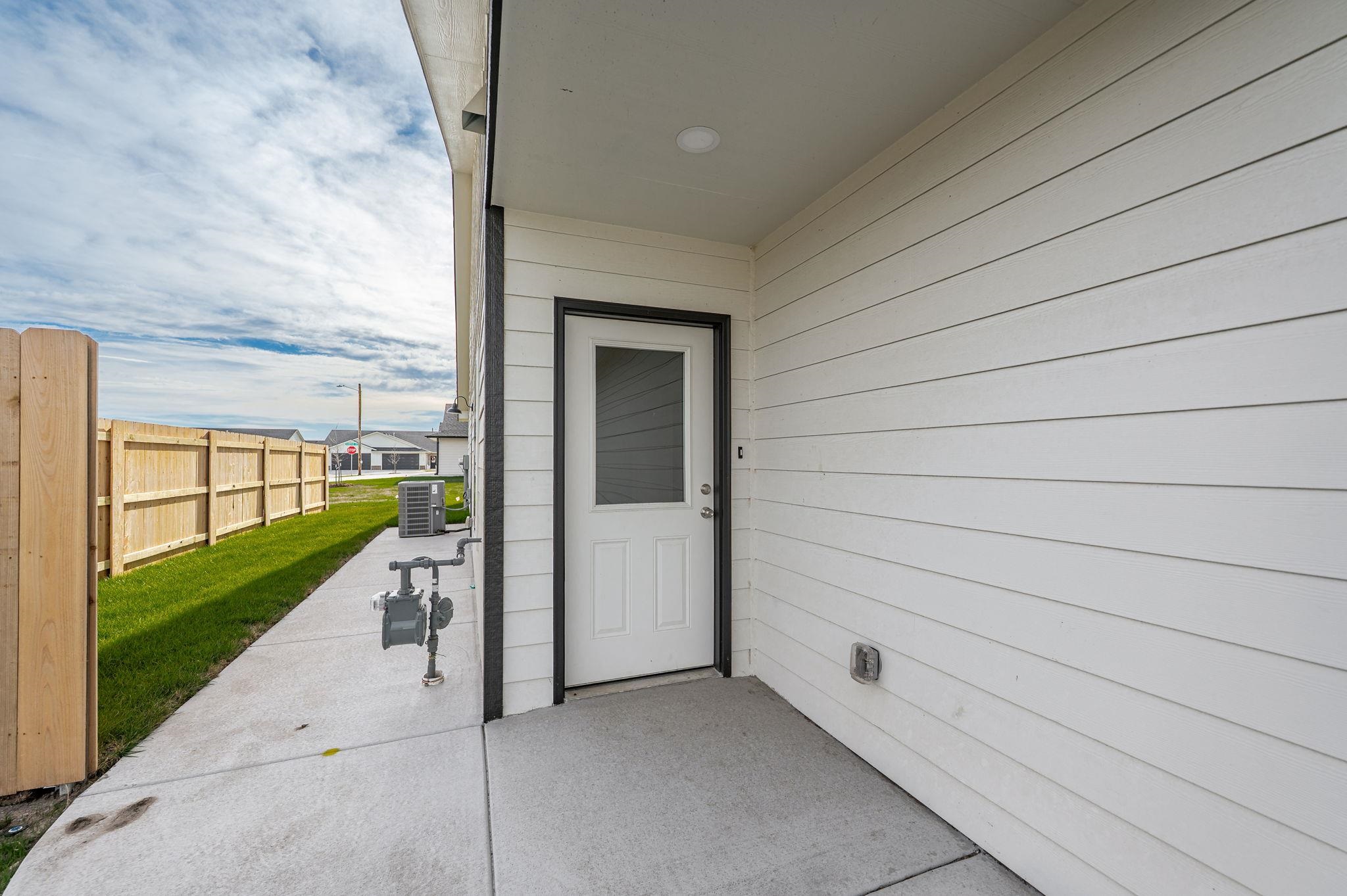 473 E Harper Street Valley Center KS 67147-8948