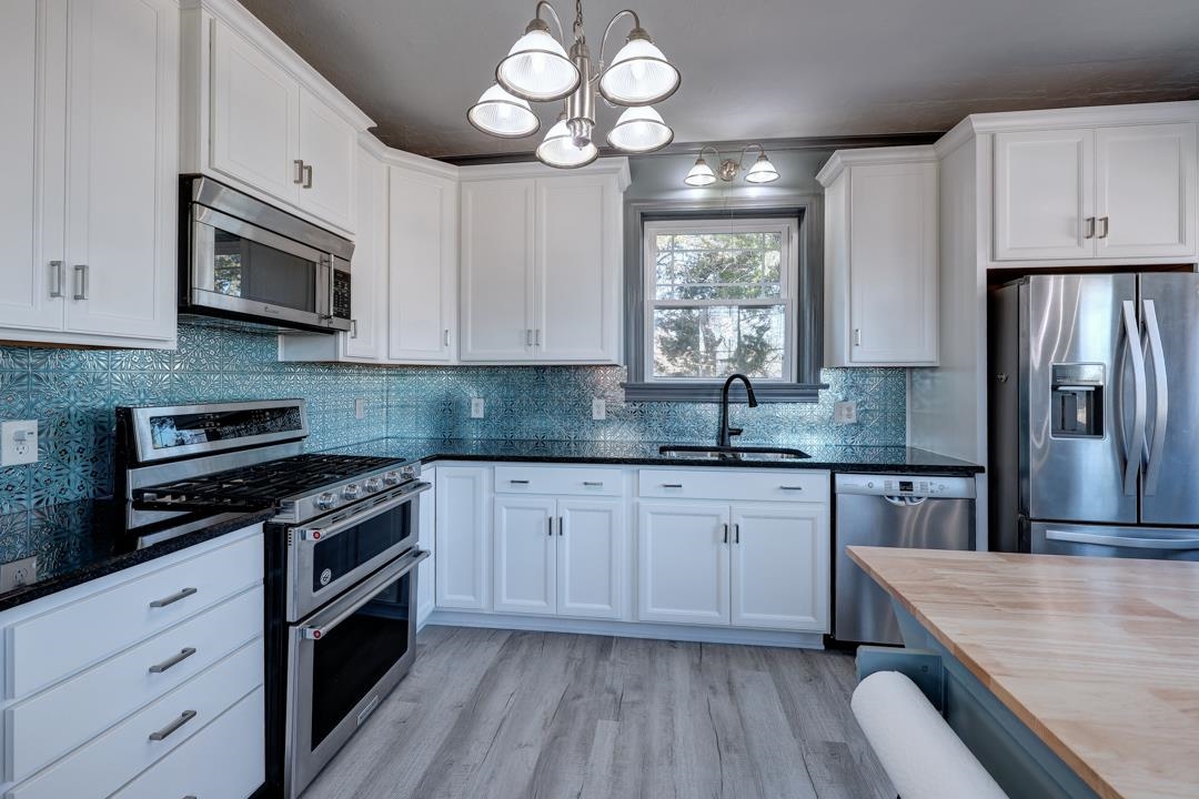 1702 Simpson Avenue Winfield KS 67156