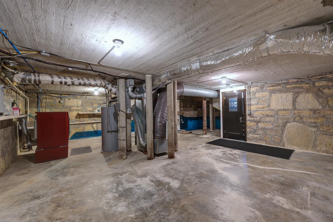 1702 Simpson Avenue Winfield KS 67156