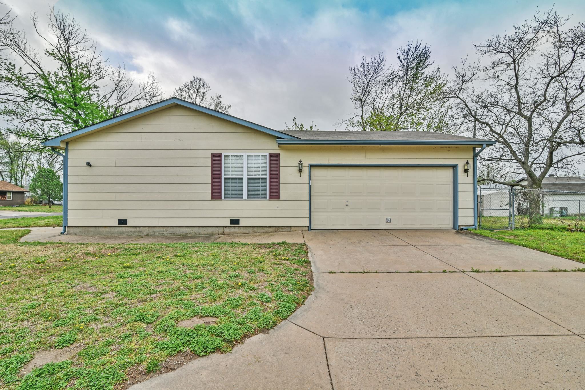 4601 S Fern Wichita KS 67217-4352