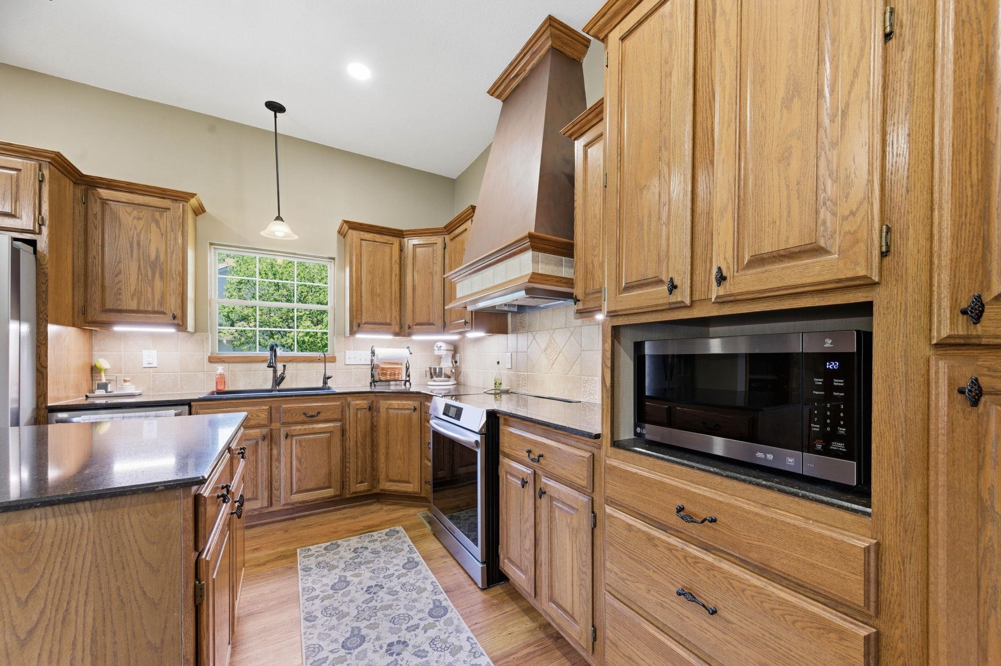 237 S Maple Dunes Court Wichita KS 67235